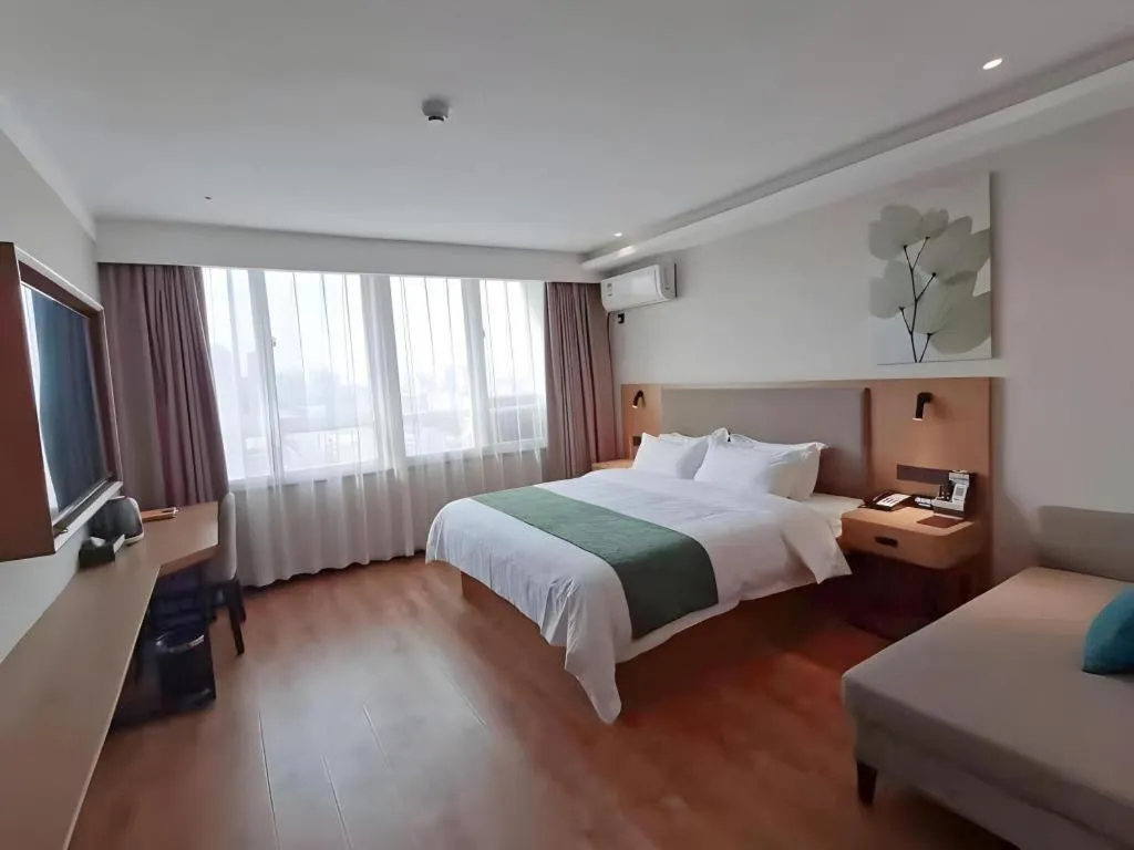 Bed in Green Tree Inn Luoyang Fenghuang Mansion Mudan Square Metro Station