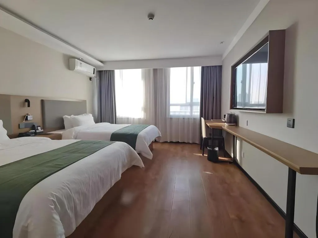 Bed in Green Tree Inn Luoyang Fenghuang Mansion Mudan Square Metro Station