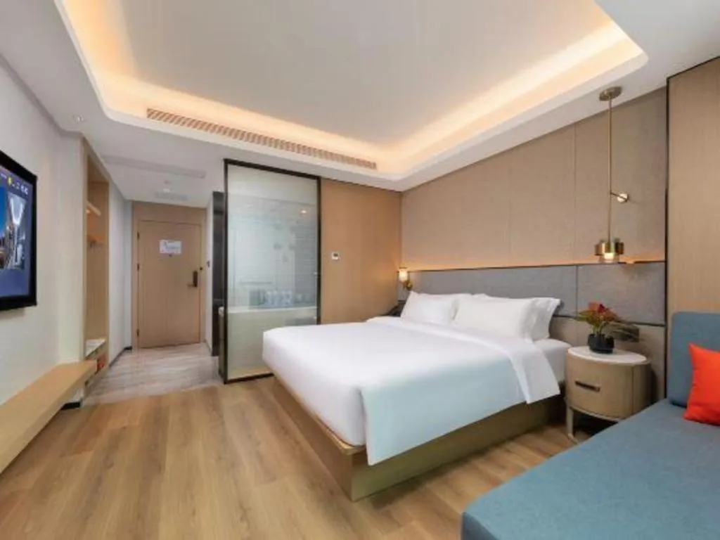 Bed in Green Tree Inn Zhuhai International Airport Huafa Shangdu
