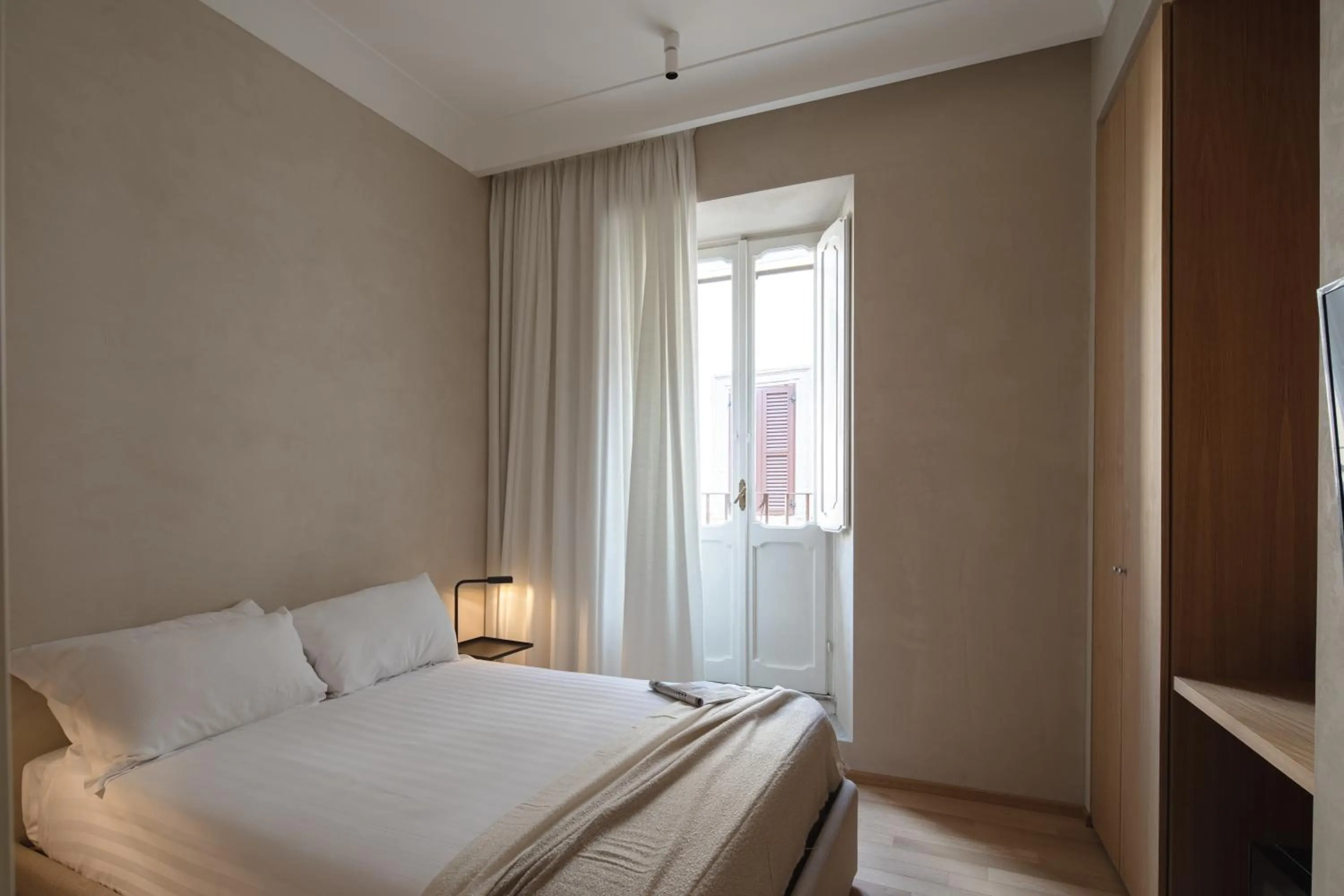 Photo of the whole room, Bed in P10 DESIGN