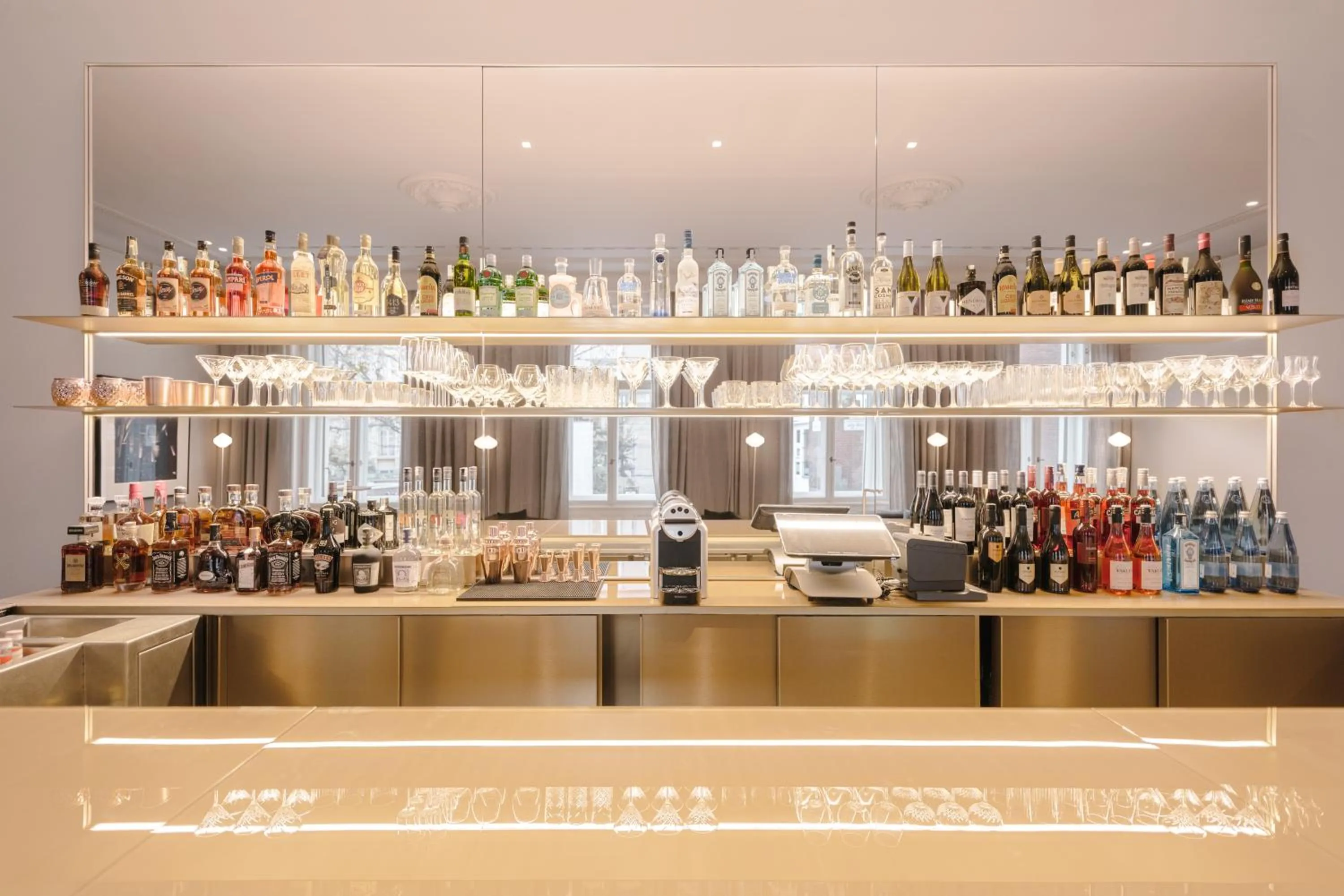 Lounge or bar in BoHo Hotel Budapest - Small Luxury Hotels