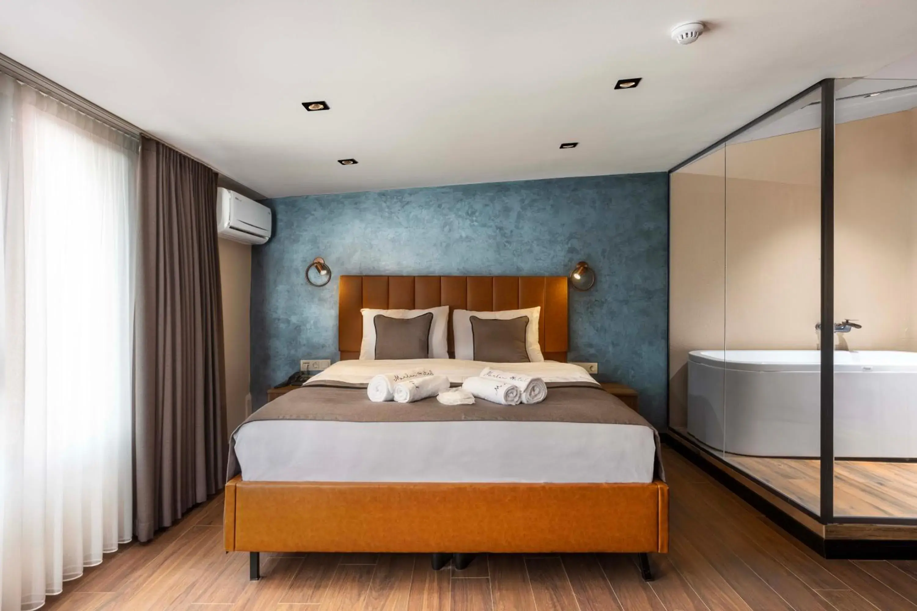 Bed in Marlon Hotel Bed in Marlon Hotel