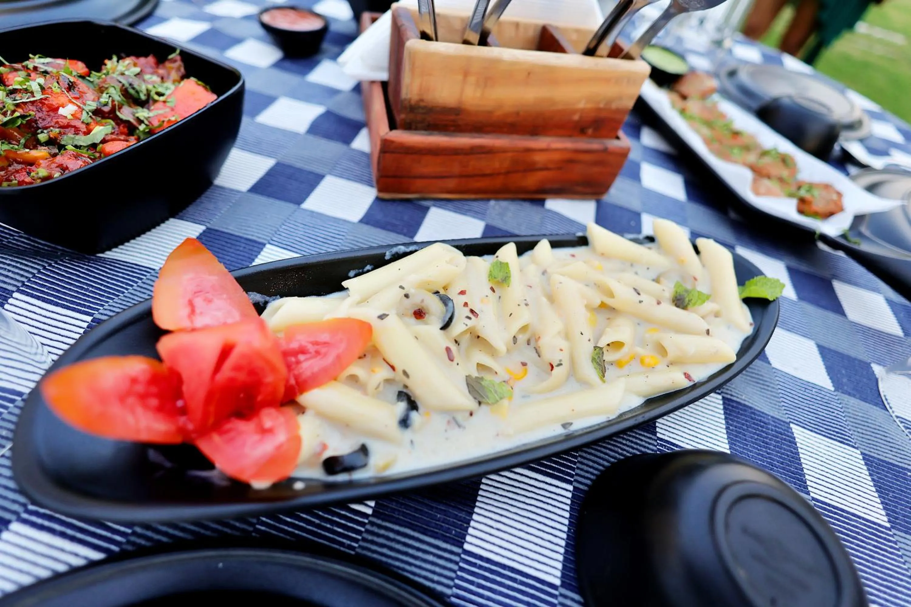 Restaurant/places to eat in Manas Resort by Rudrakshi