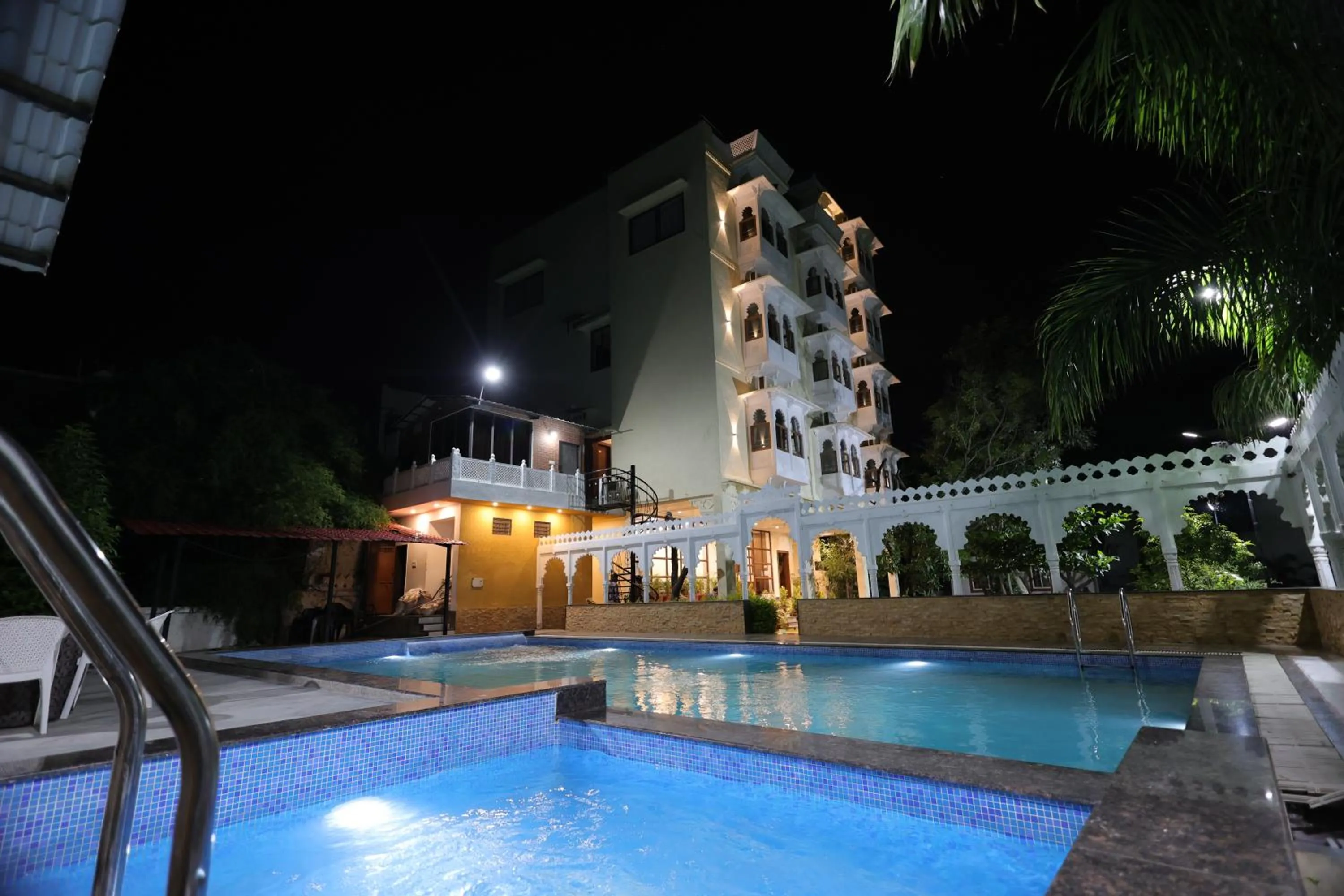 Swimming pool in Manas Resort by Rudrakshi