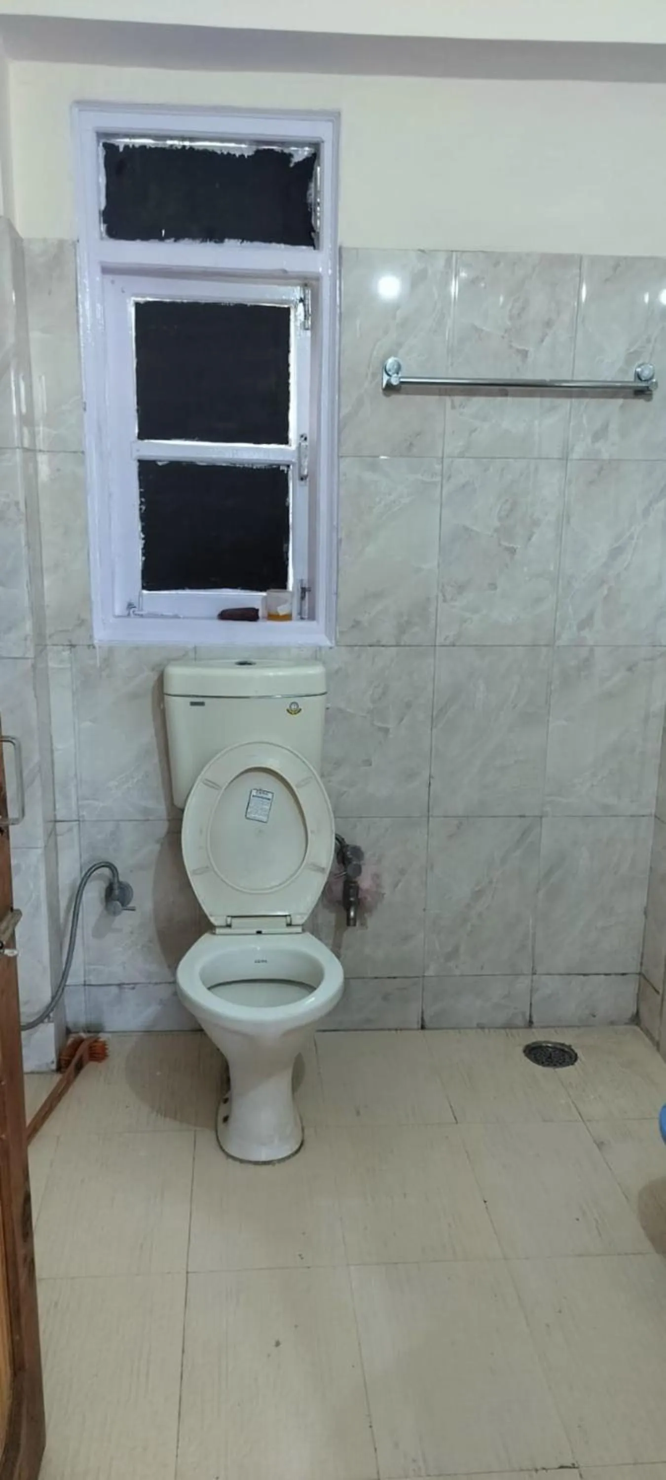 Toilet, Bathroom in Goroomgo Homestay Sukh Dham Shimla - Homestay Like Home Feeling Mountain View