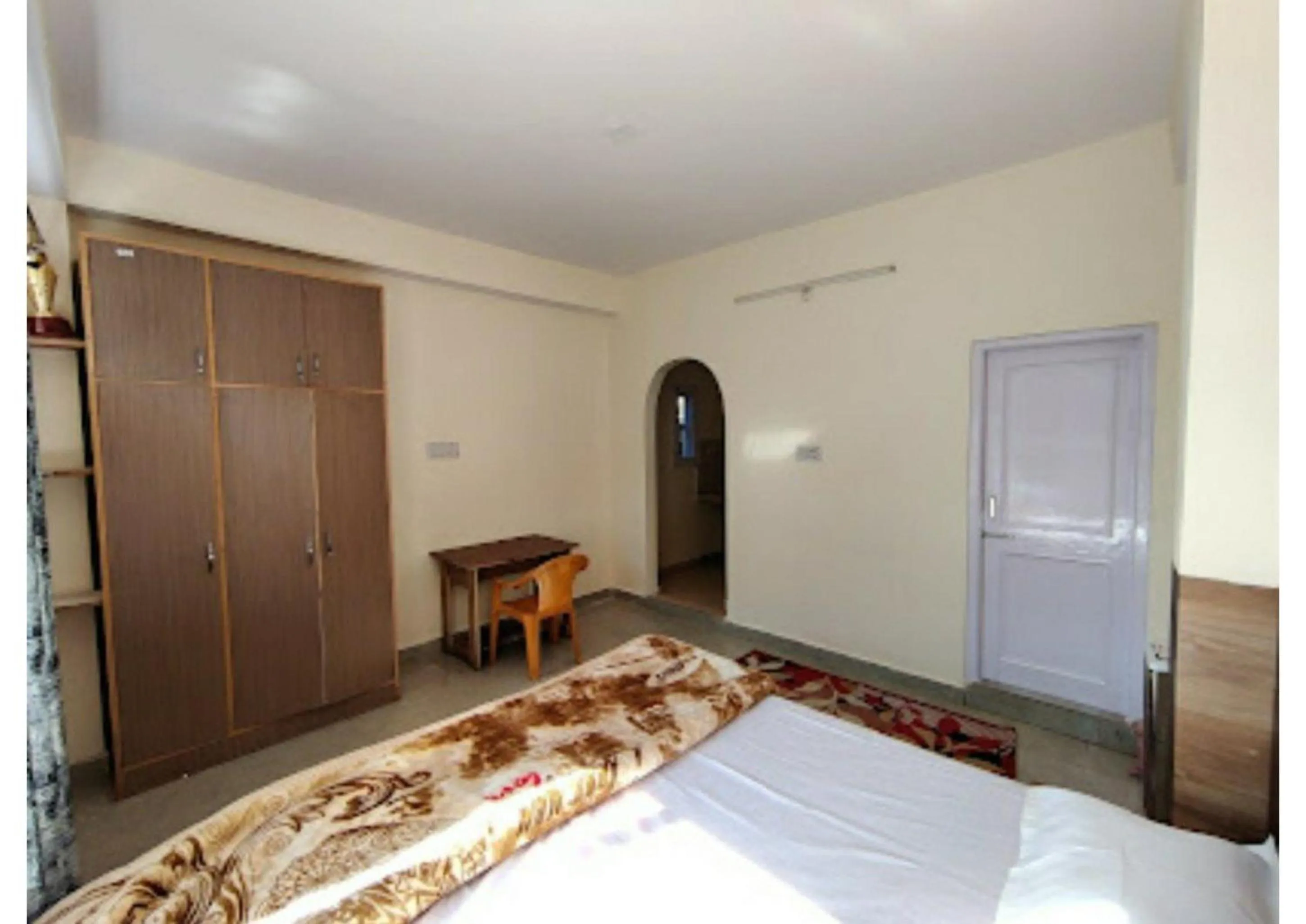 Bed in Goroomgo Homestay Sukh Dham Shimla - Homestay Like Home Feeling Mountain View
