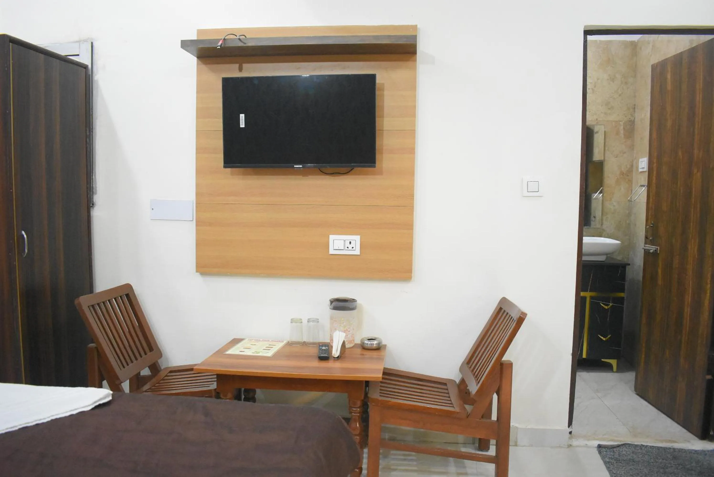 TV and multimedia, Bed in hotel the silver