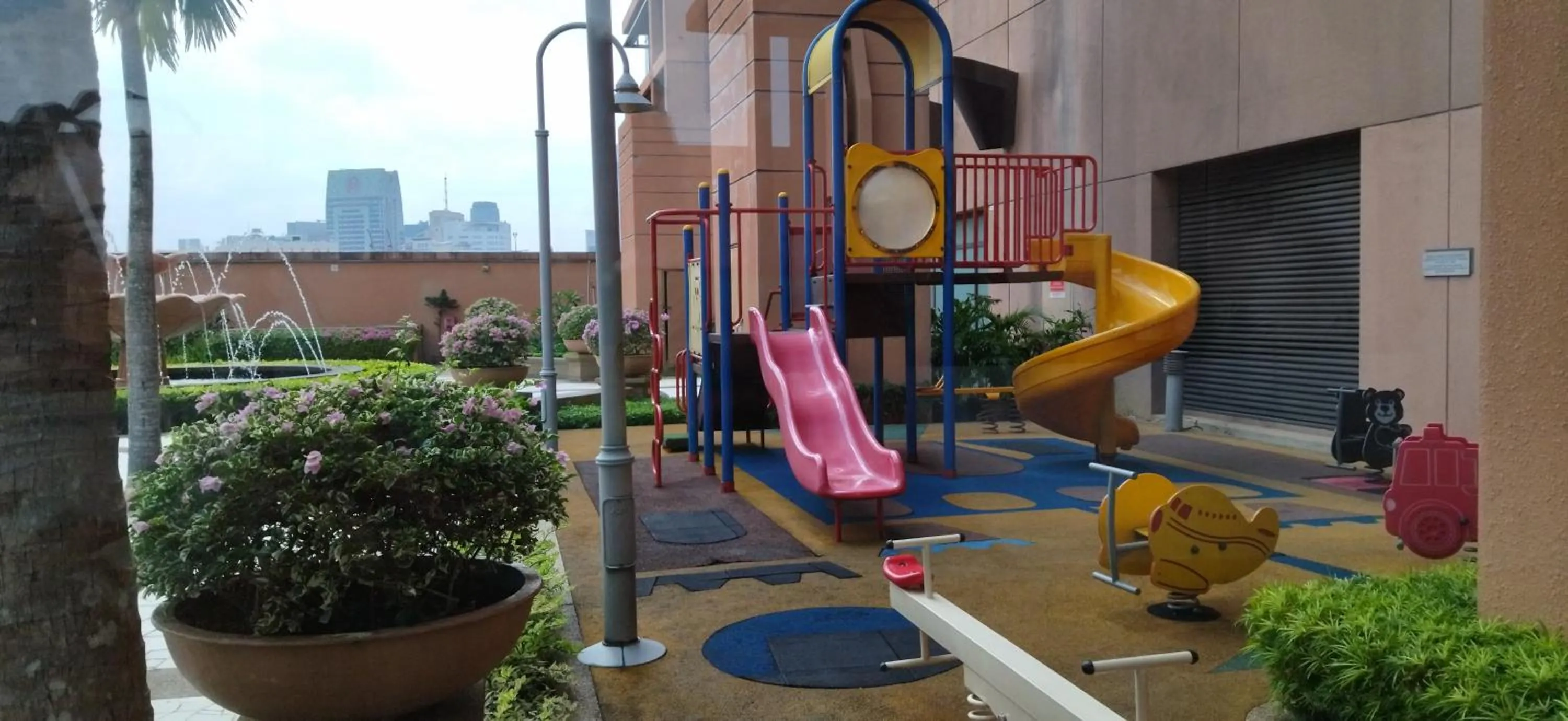 Children play ground in EMAS Service Suite Times Square