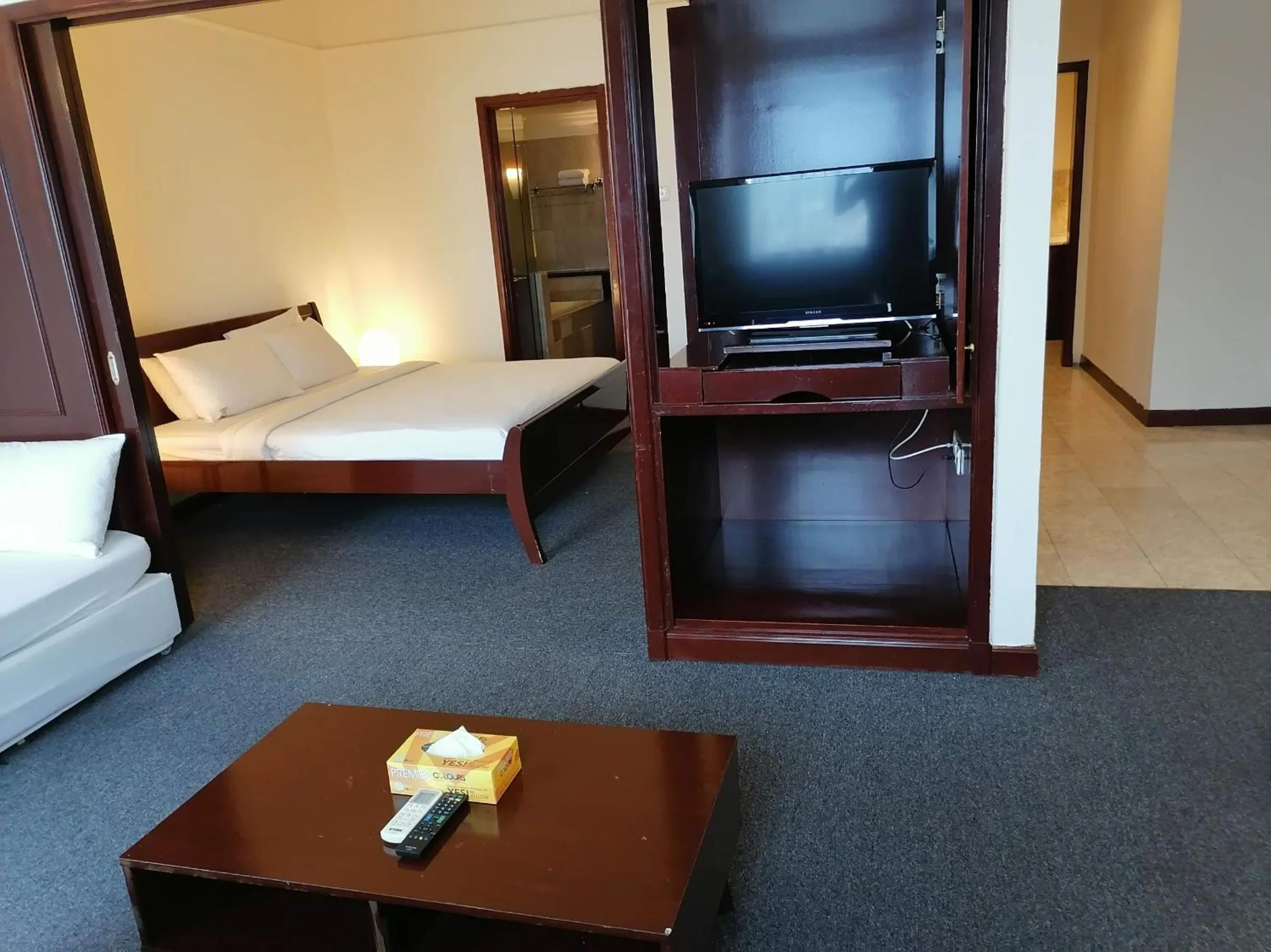 Bed in EMAS Service Suite Times Square