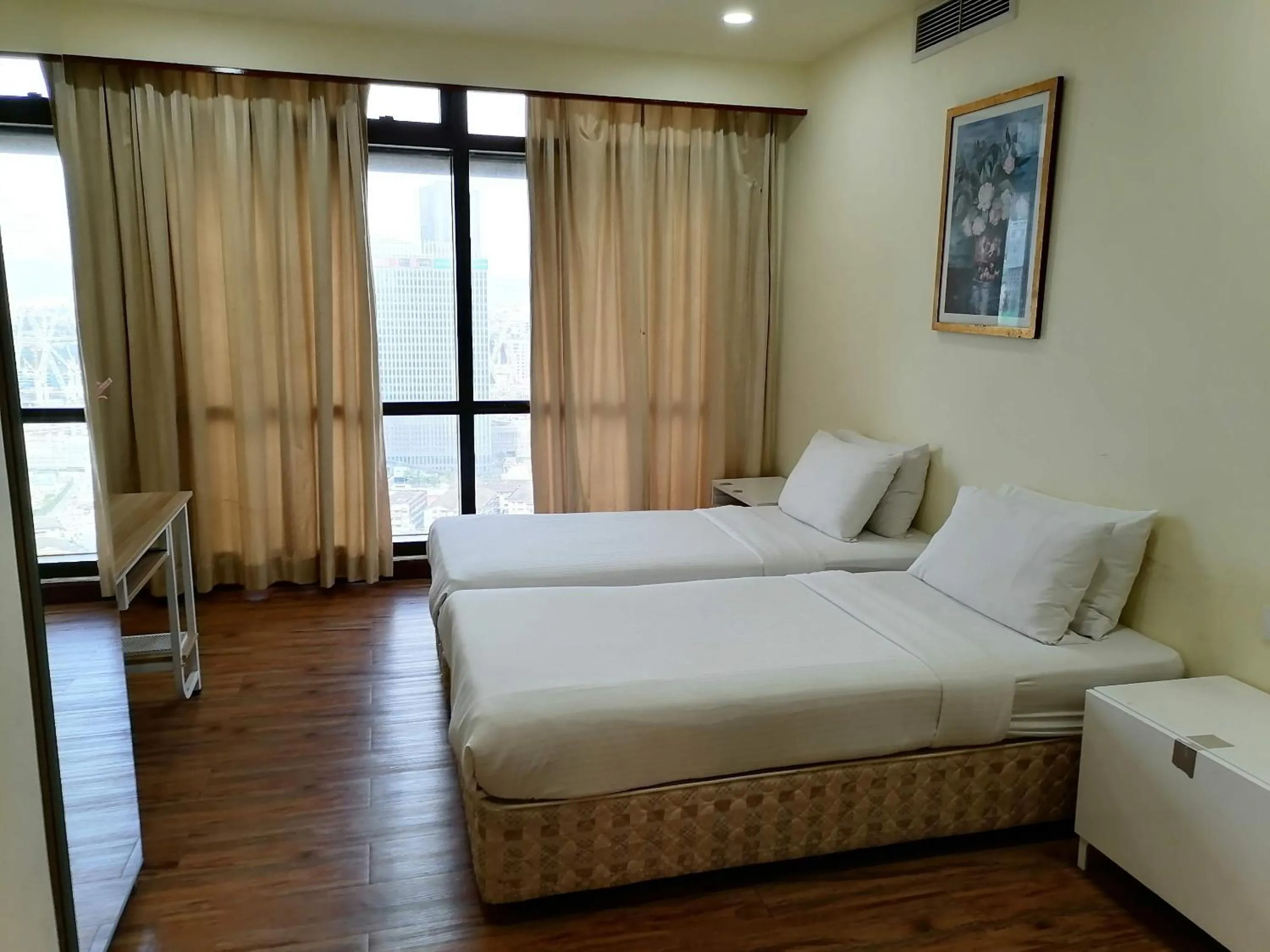 Bed in EMAS Service Suite Times Square