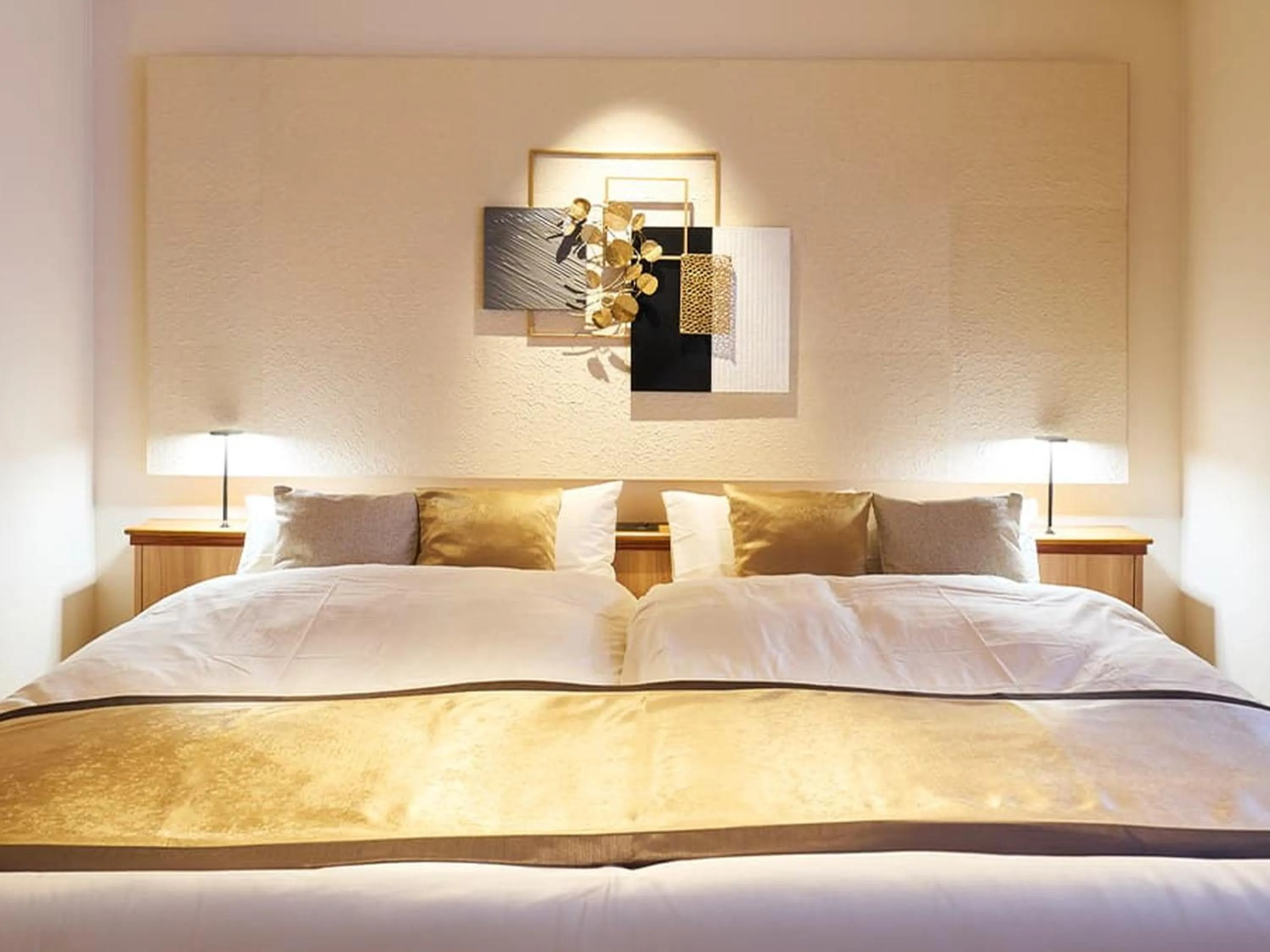 Photo of the whole room, Bed in Yufuin Rakuyu