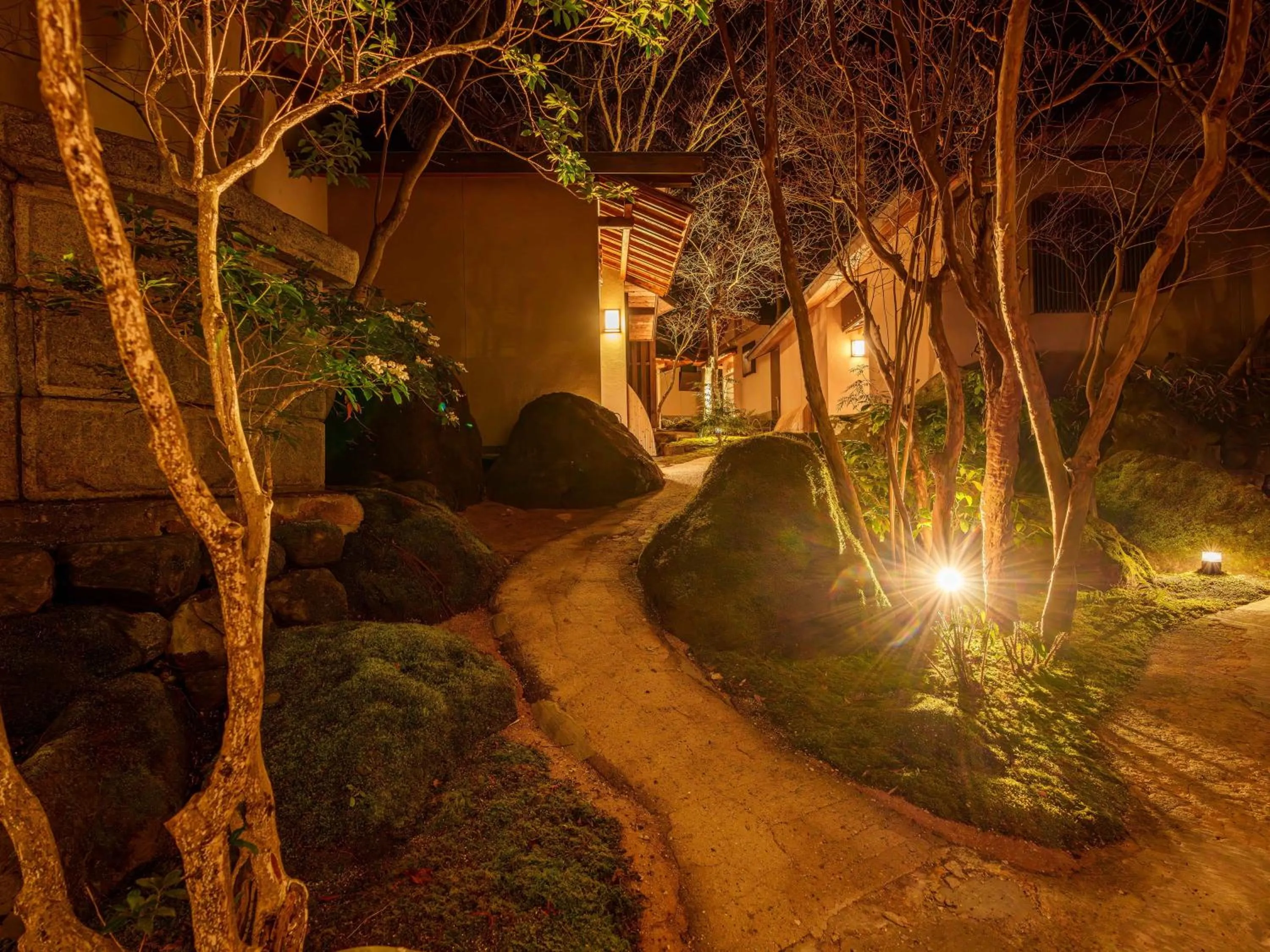 Night in Yufuin Rakuyu