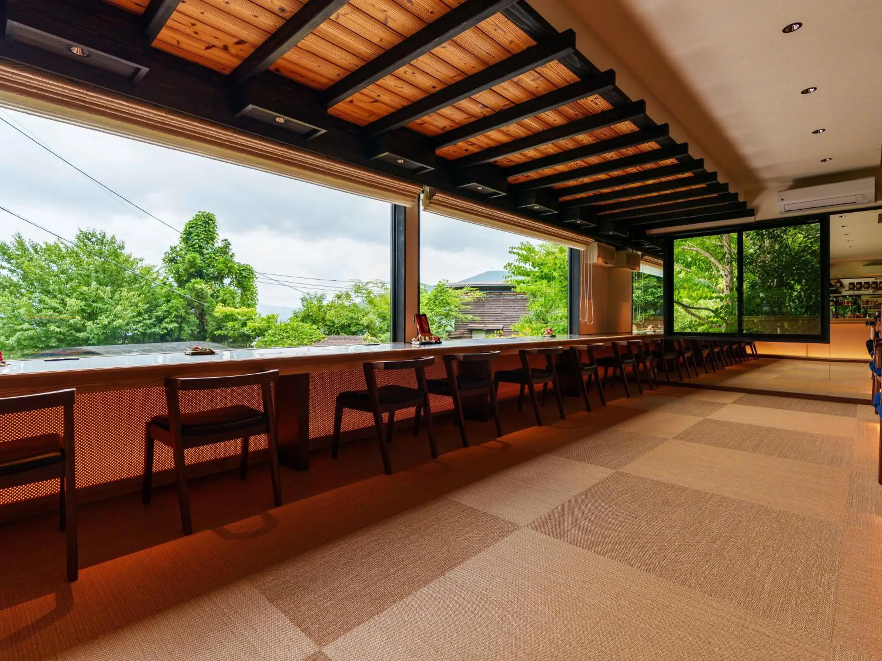 Lounge or bar in Yufuin Rakuyu Lounge or bar in Yufuin Rakuyu