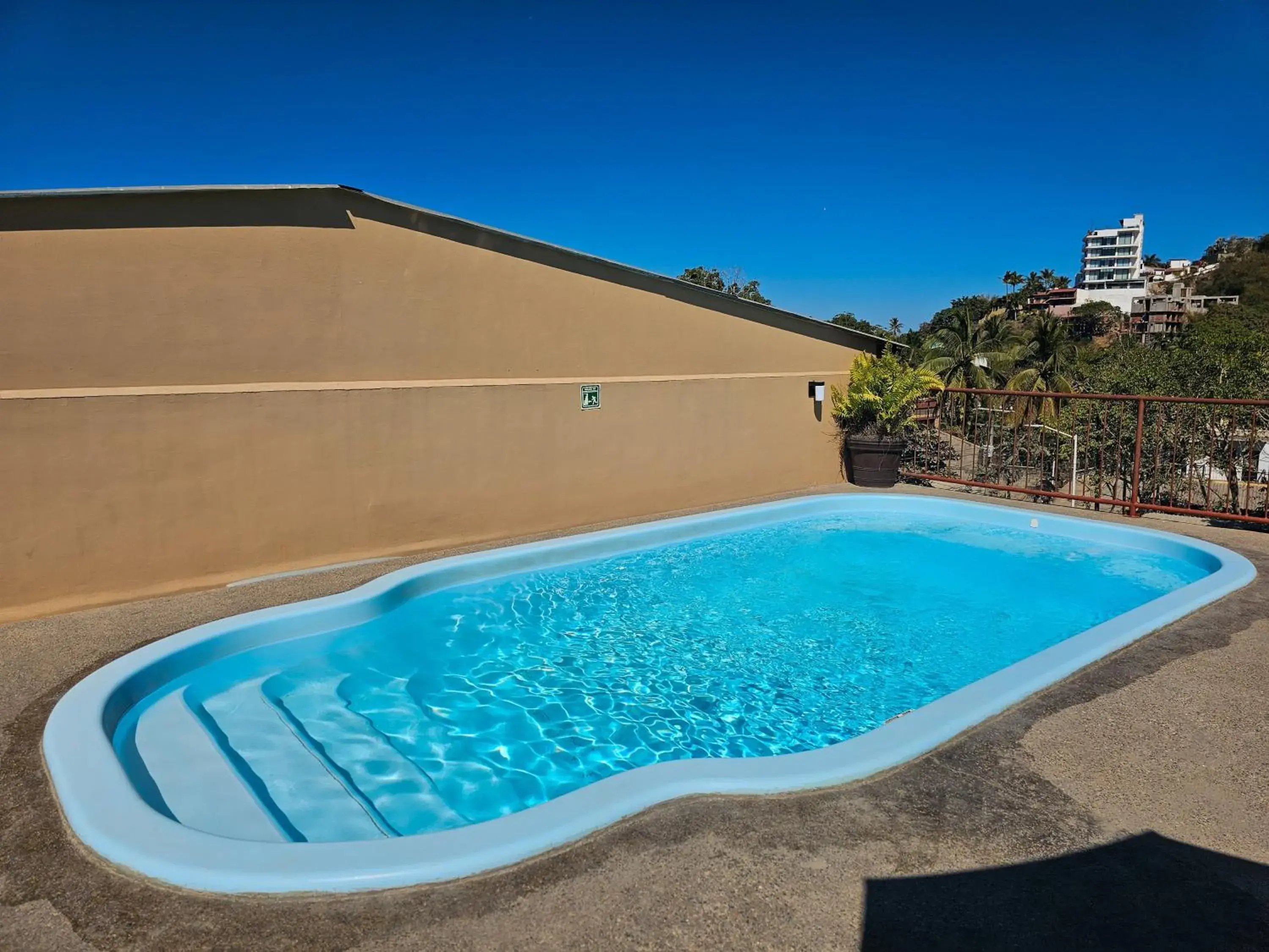 Pacific Inn hotel Pacific Inn hotel