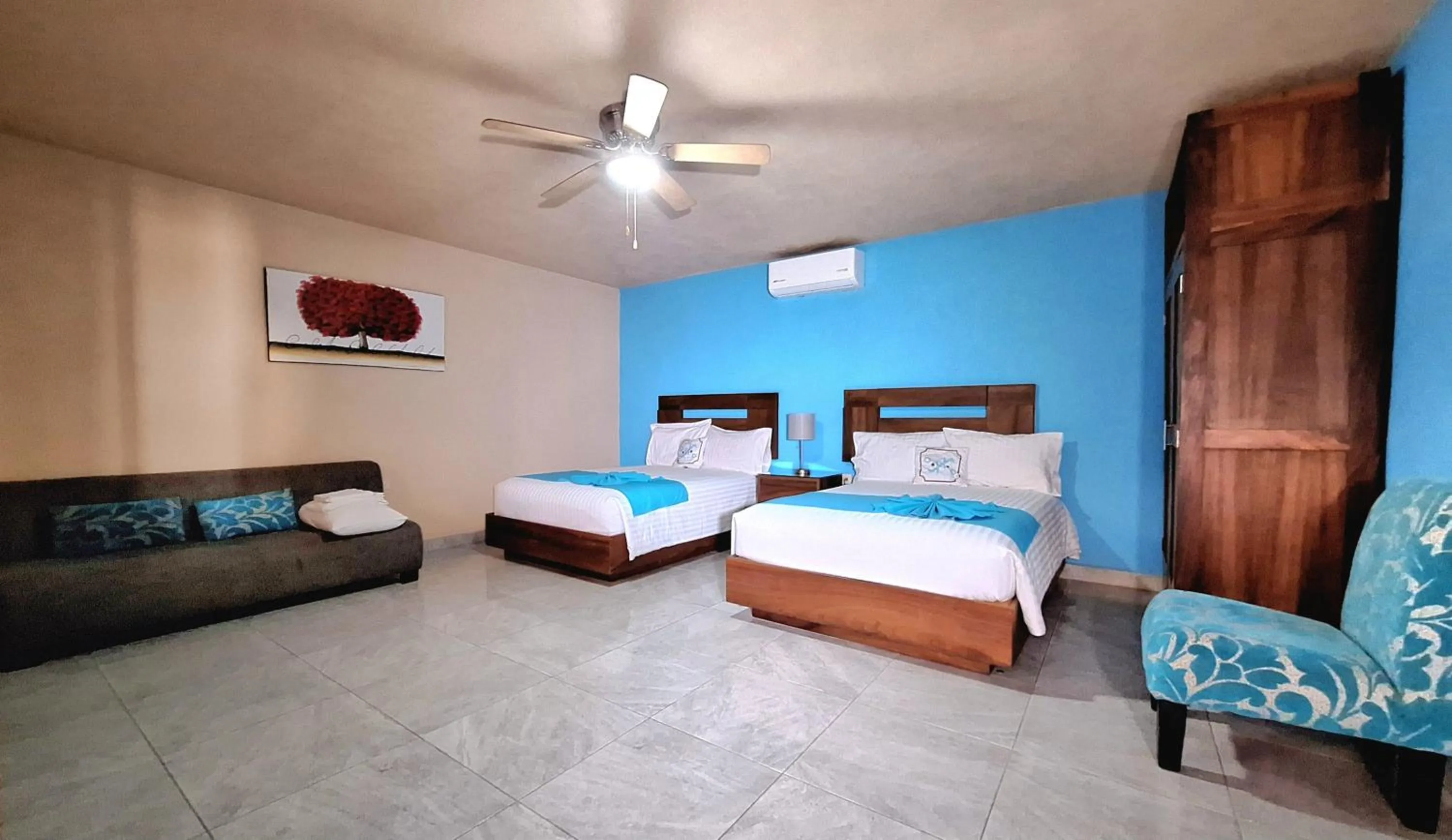 Bed in Pacific Inn hotel