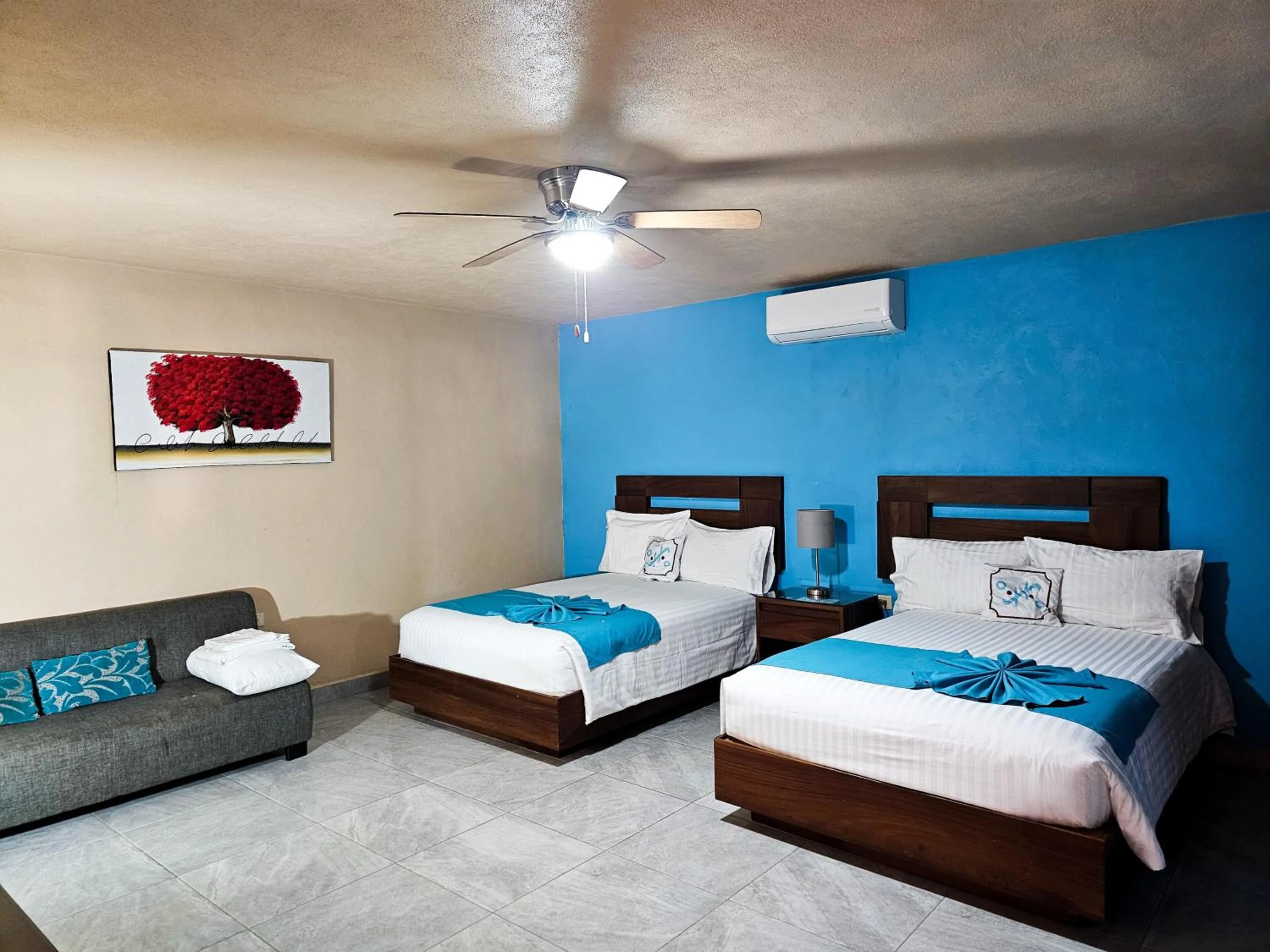 Bed in Pacific Inn hotel