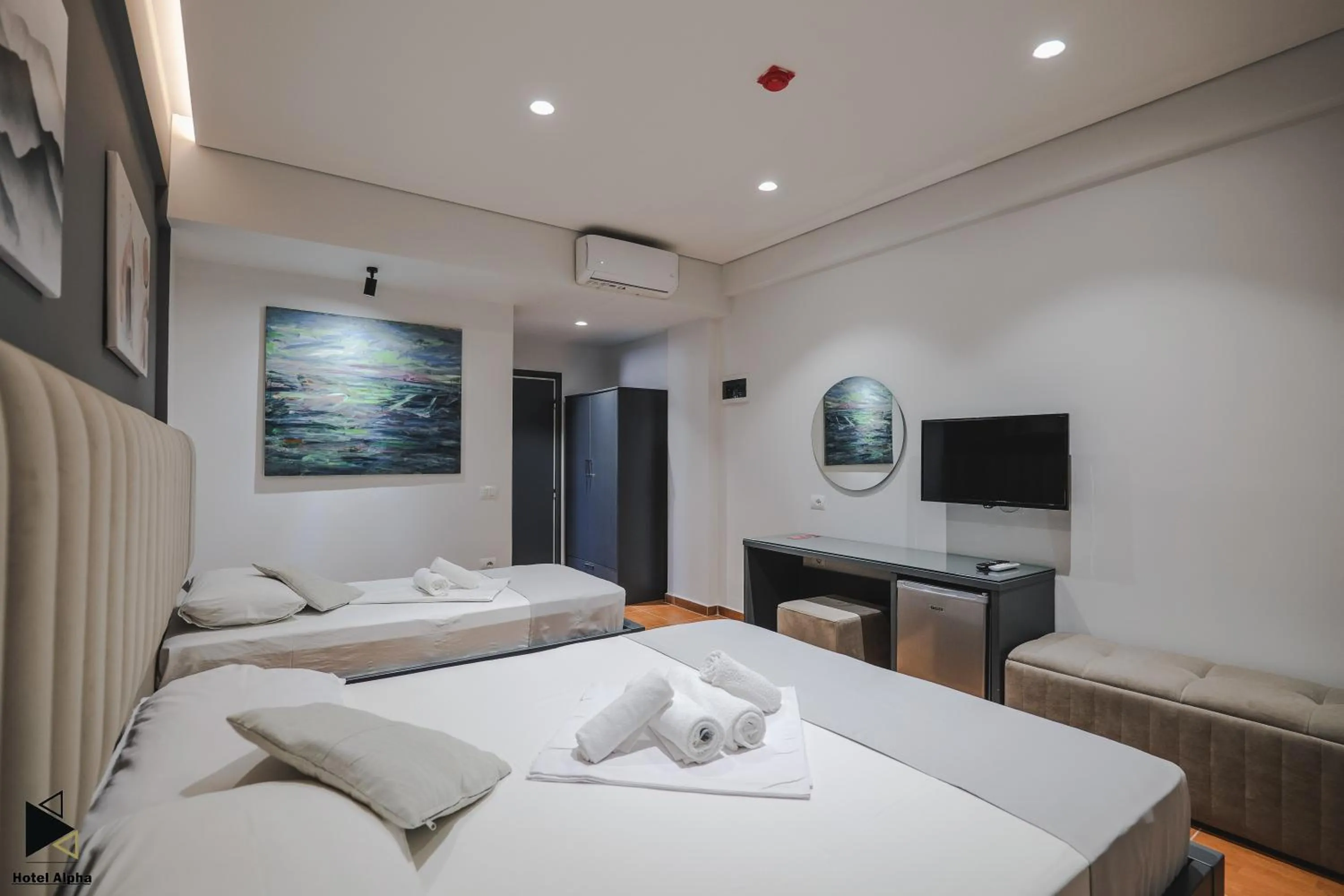 View (from property/room), Bed in Hotel Alpha