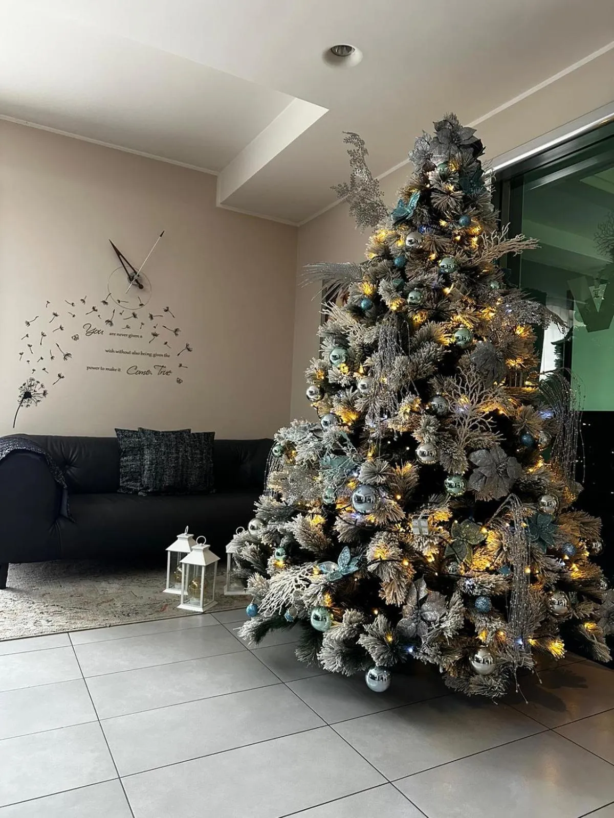 Lobby or reception in Victoria Hotel