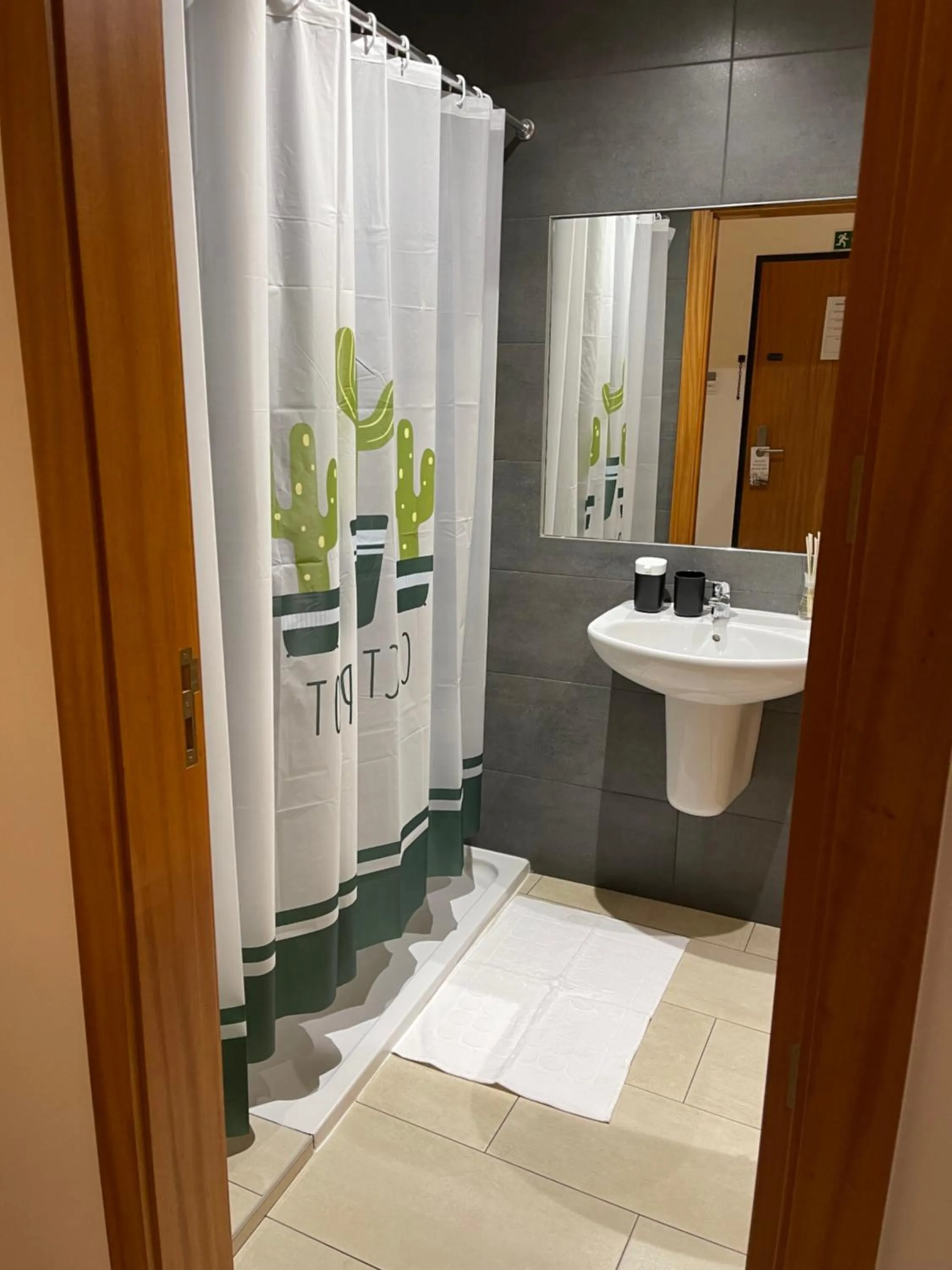 Bathroom in Esmeralda Holidays Apartments