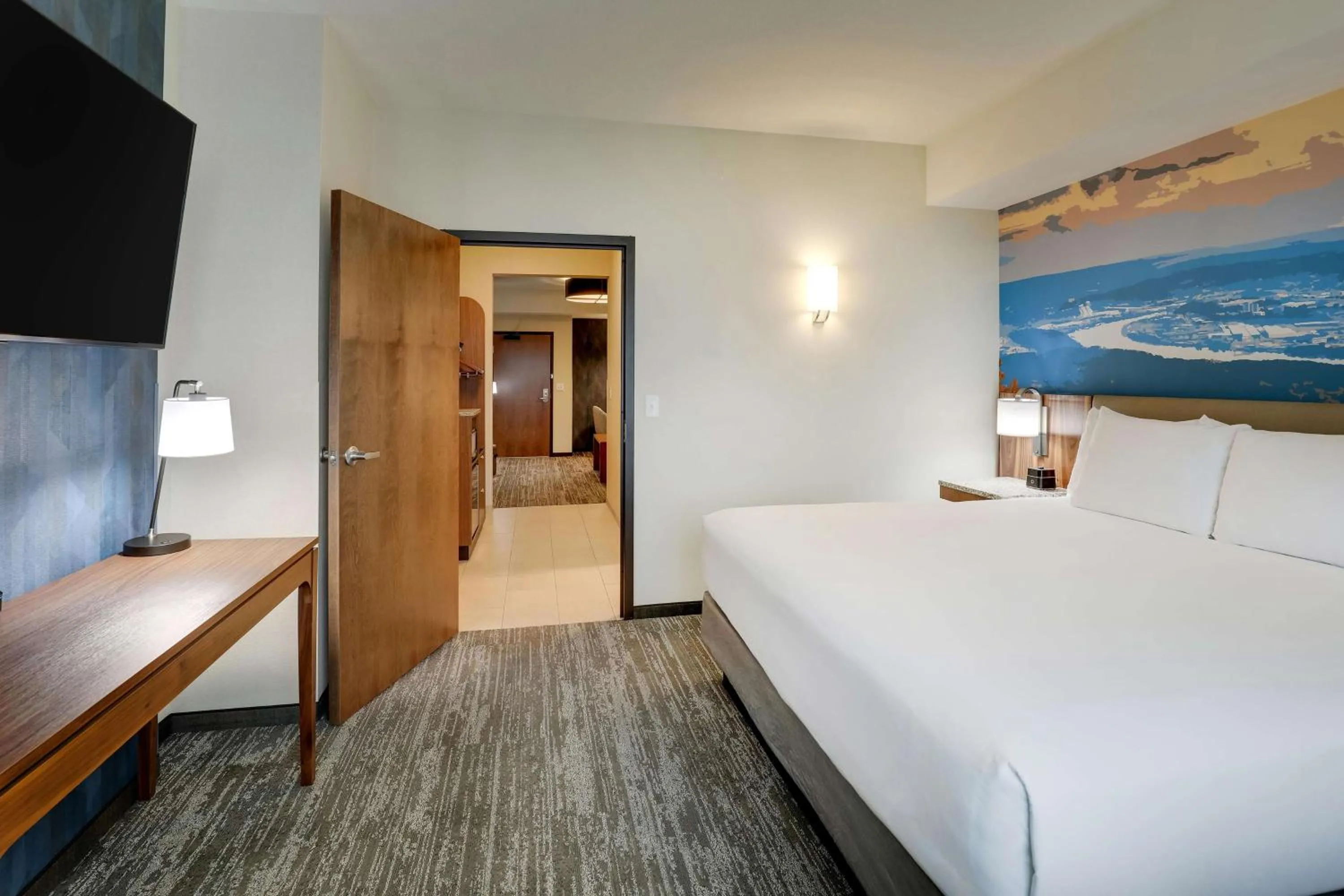 Bedroom, Bed in Drury Plaza Hotel Chattanooga Hamilton Place