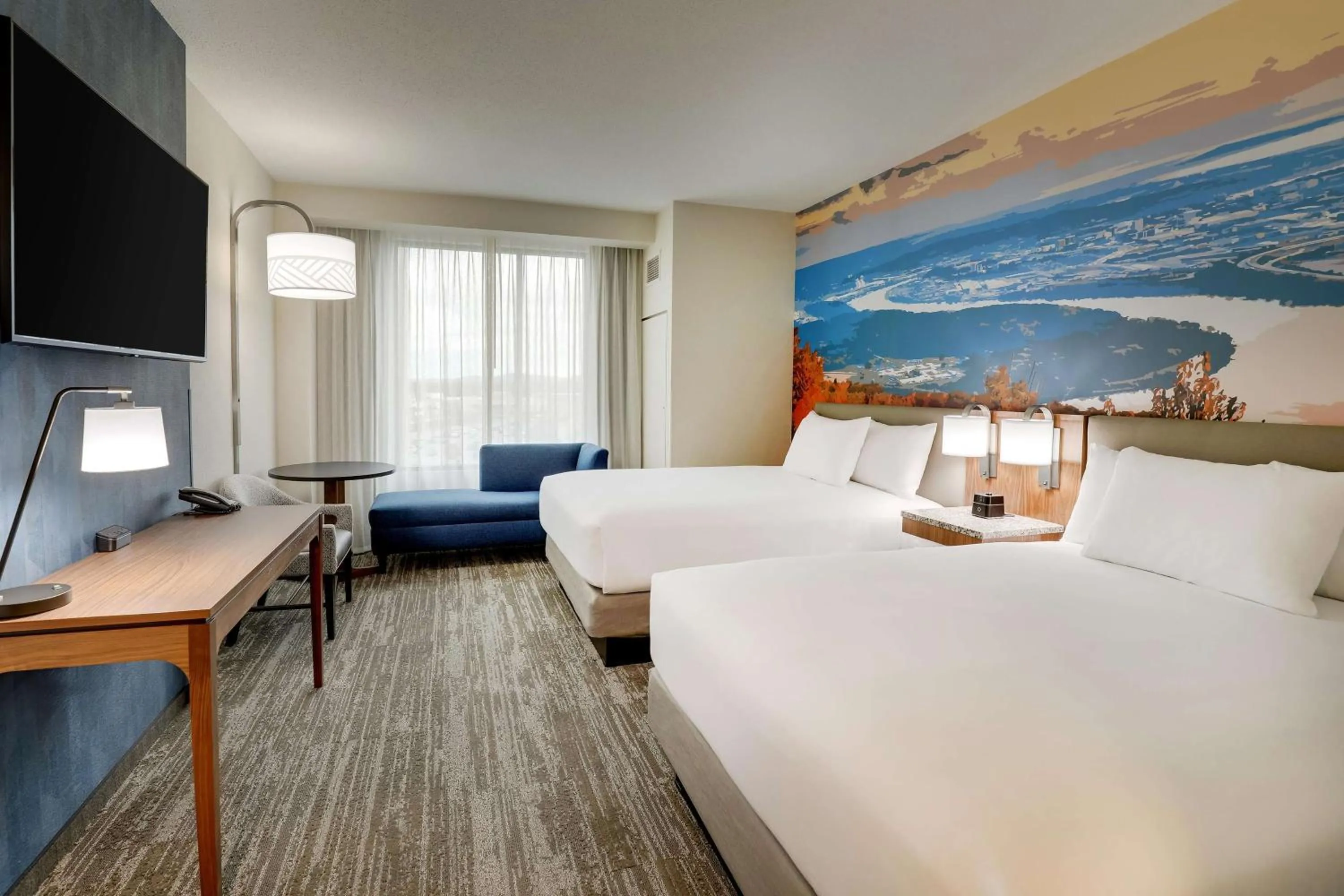 Bedroom, Bed in Drury Plaza Hotel Chattanooga Hamilton Place