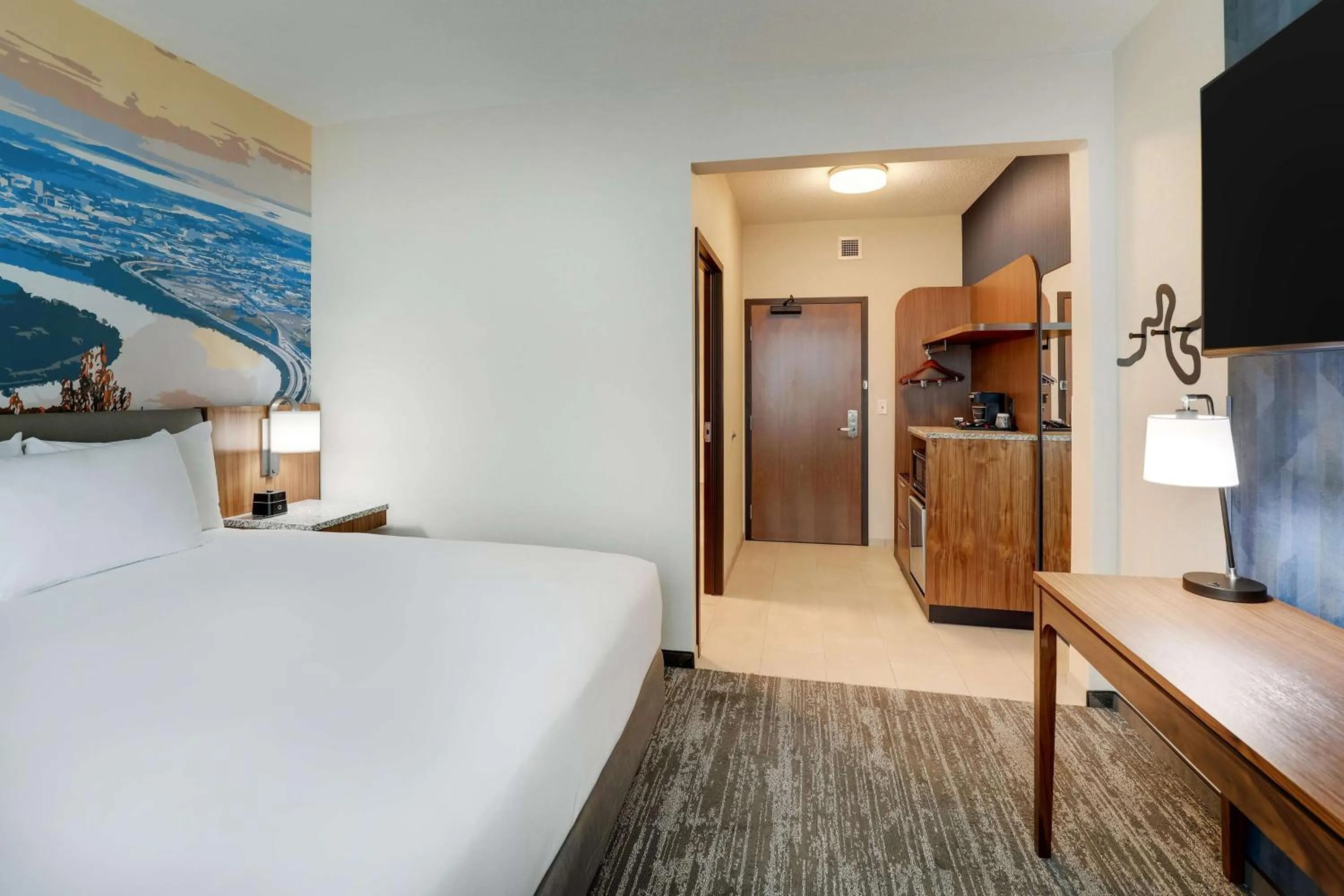 Bedroom, Bed in Drury Plaza Hotel Chattanooga Hamilton Place