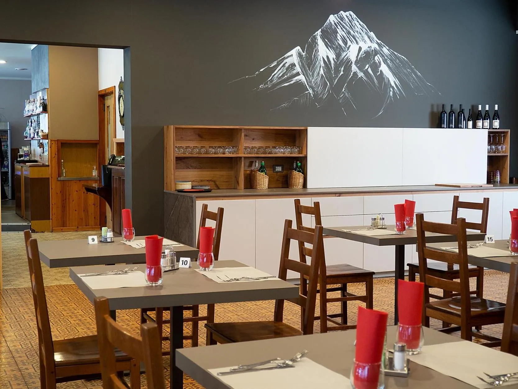 Restaurant/places to eat in Al Benvenuto Hotel & Restaurant