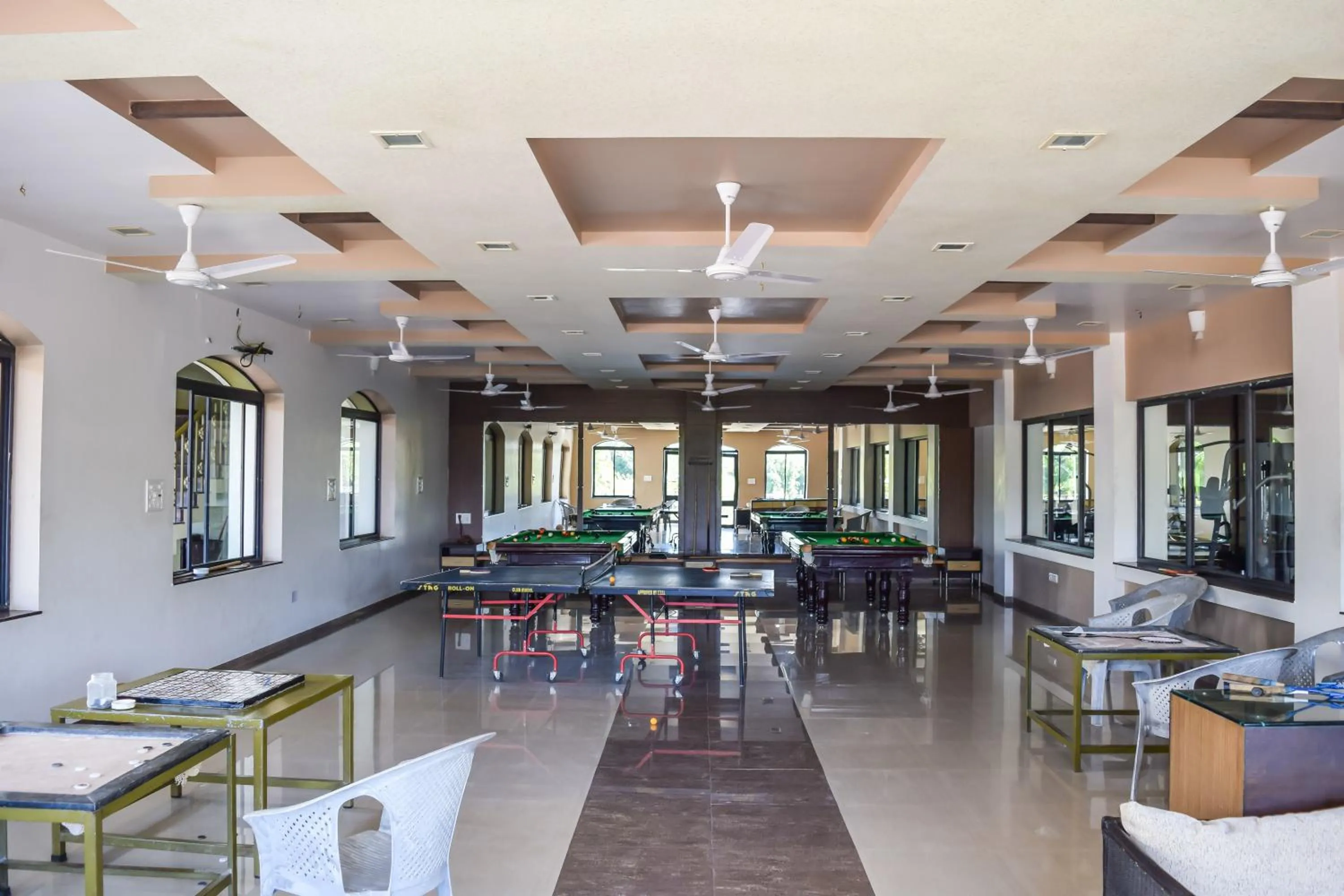 Billiard in Amidhara Resort