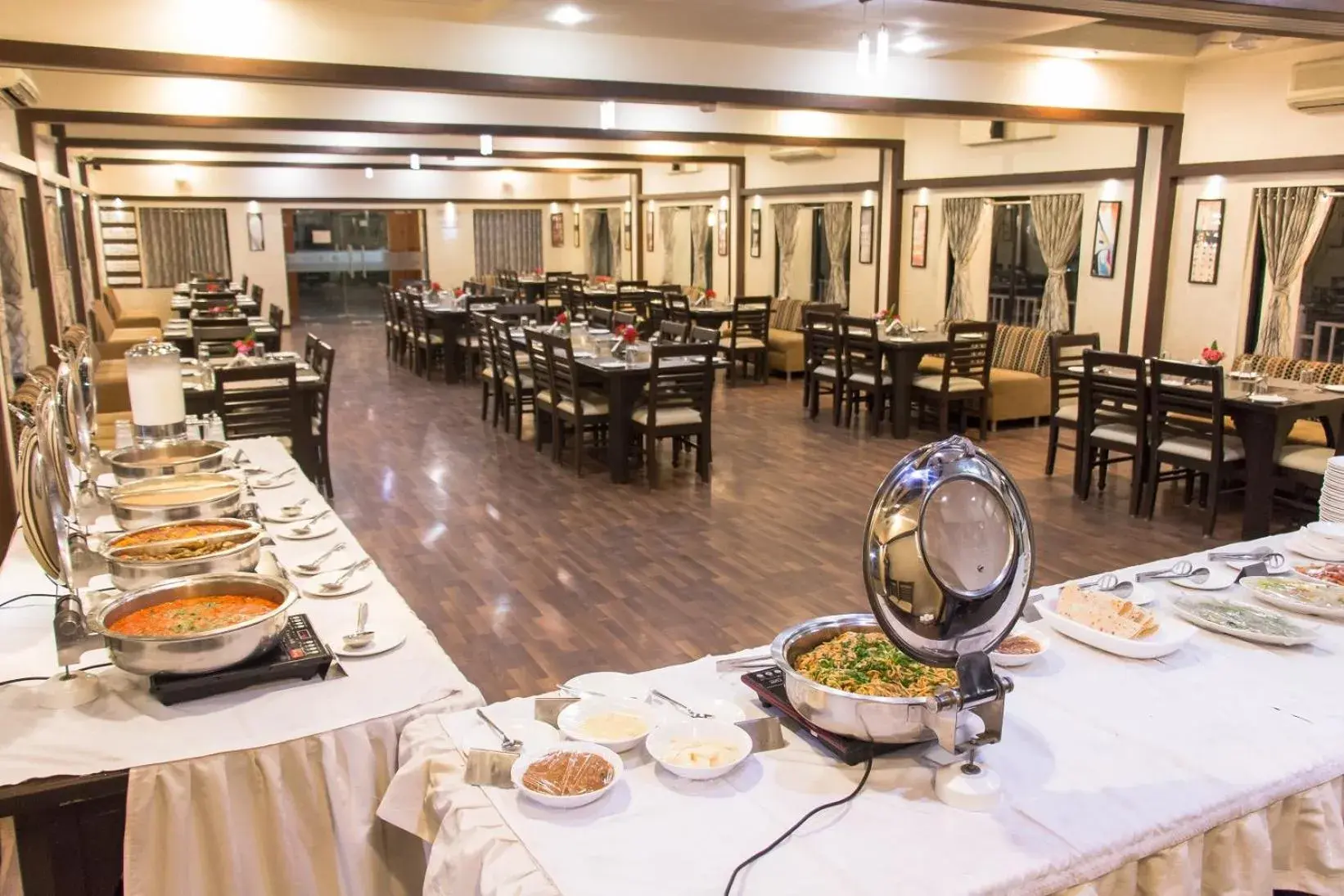 Restaurant/places to eat in Amidhara Resort Restaurant/places to eat in Amidhara Resort