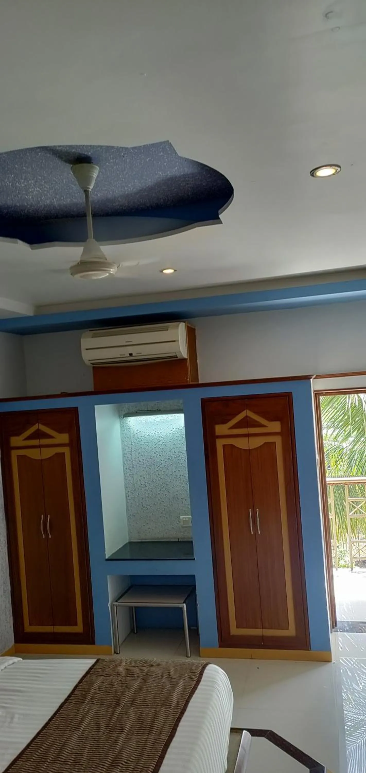 Photo of the whole room in Amidhara Resort