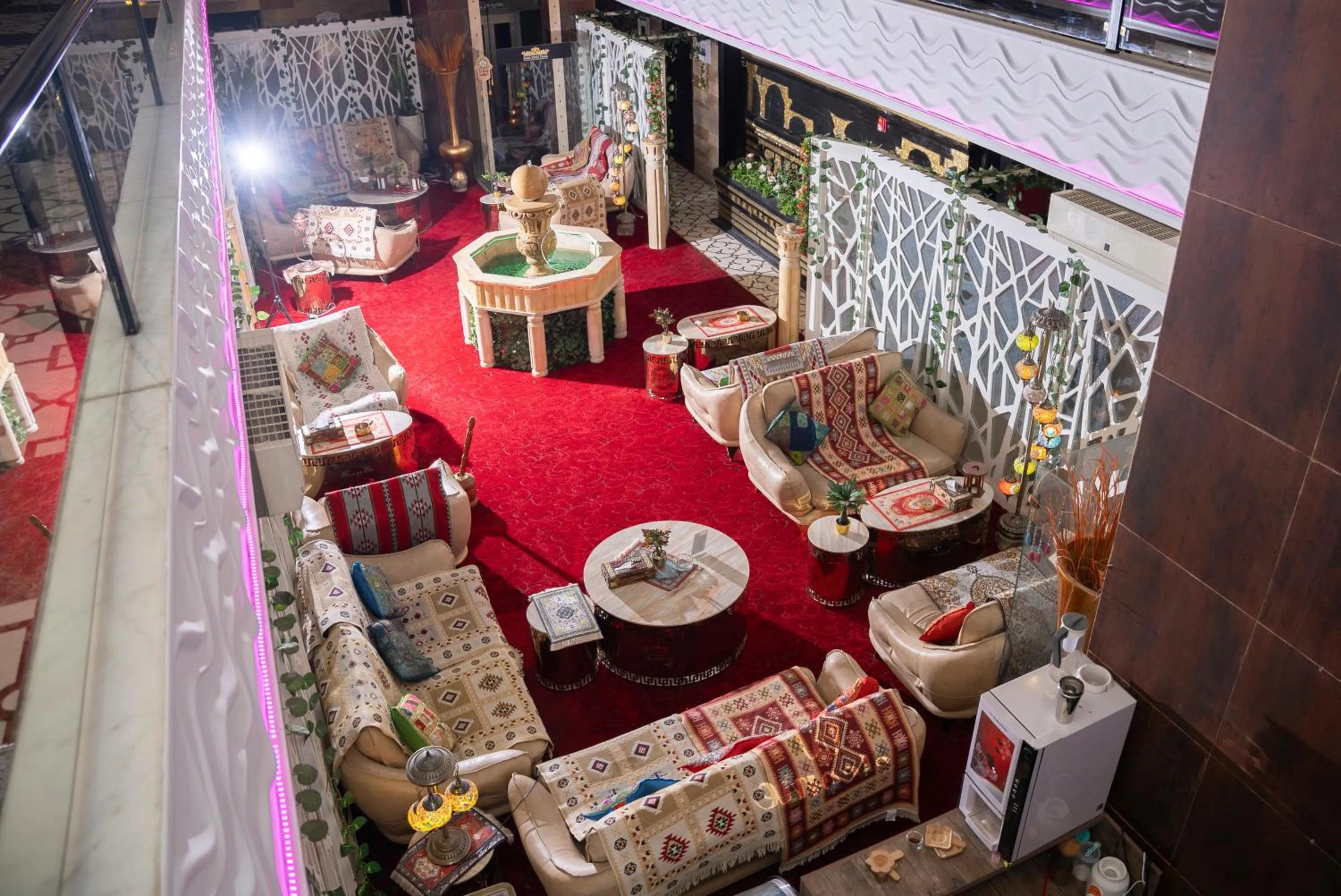 Lounge or bar in Sama Paris Plaza Hotel
