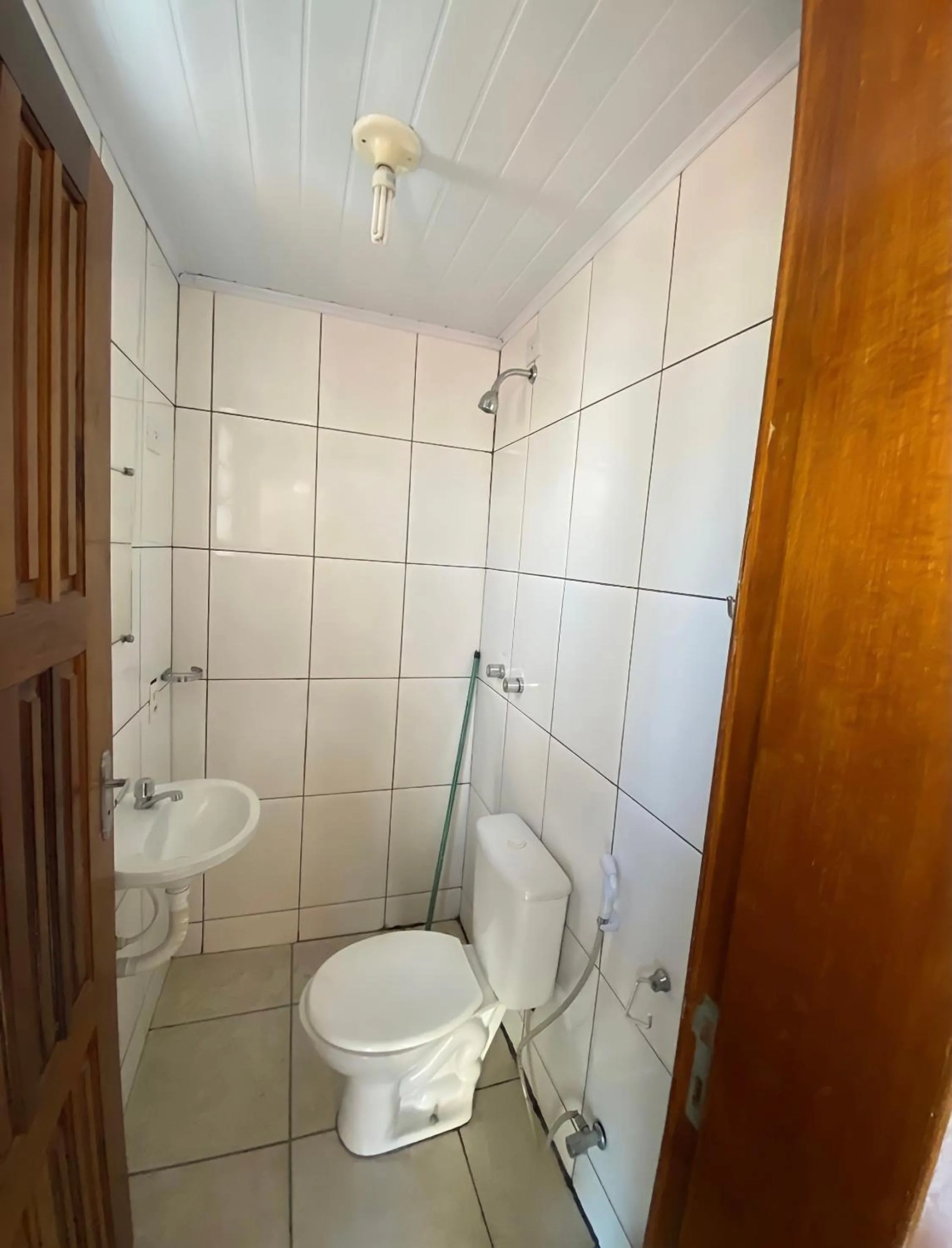 Bathroom in Sanches Hotel