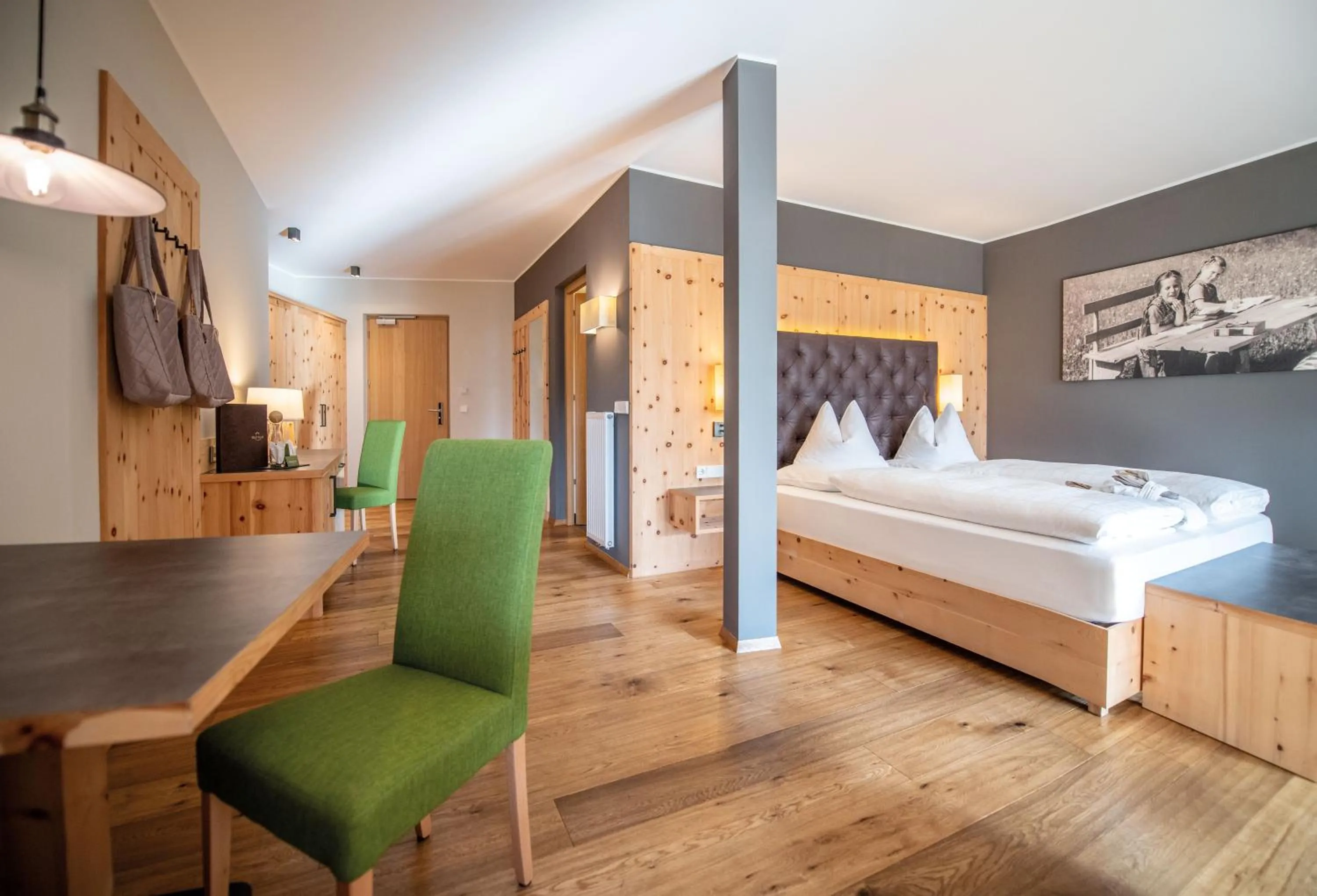 Photo of the whole room, Bed in Hotel DAS ROYAL in Obereggen