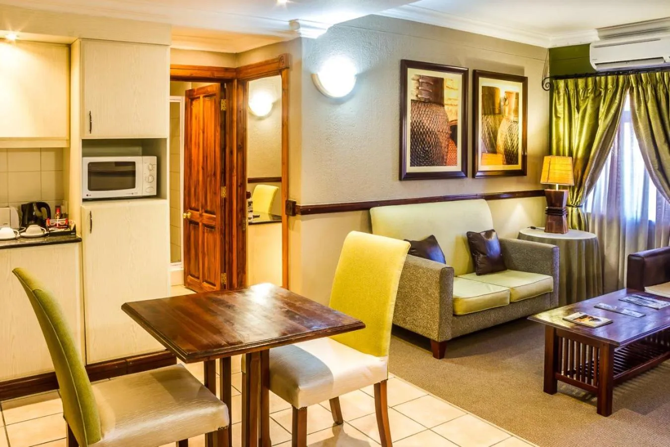 Kitchen or kitchenette in Peermont Mondior Hotel