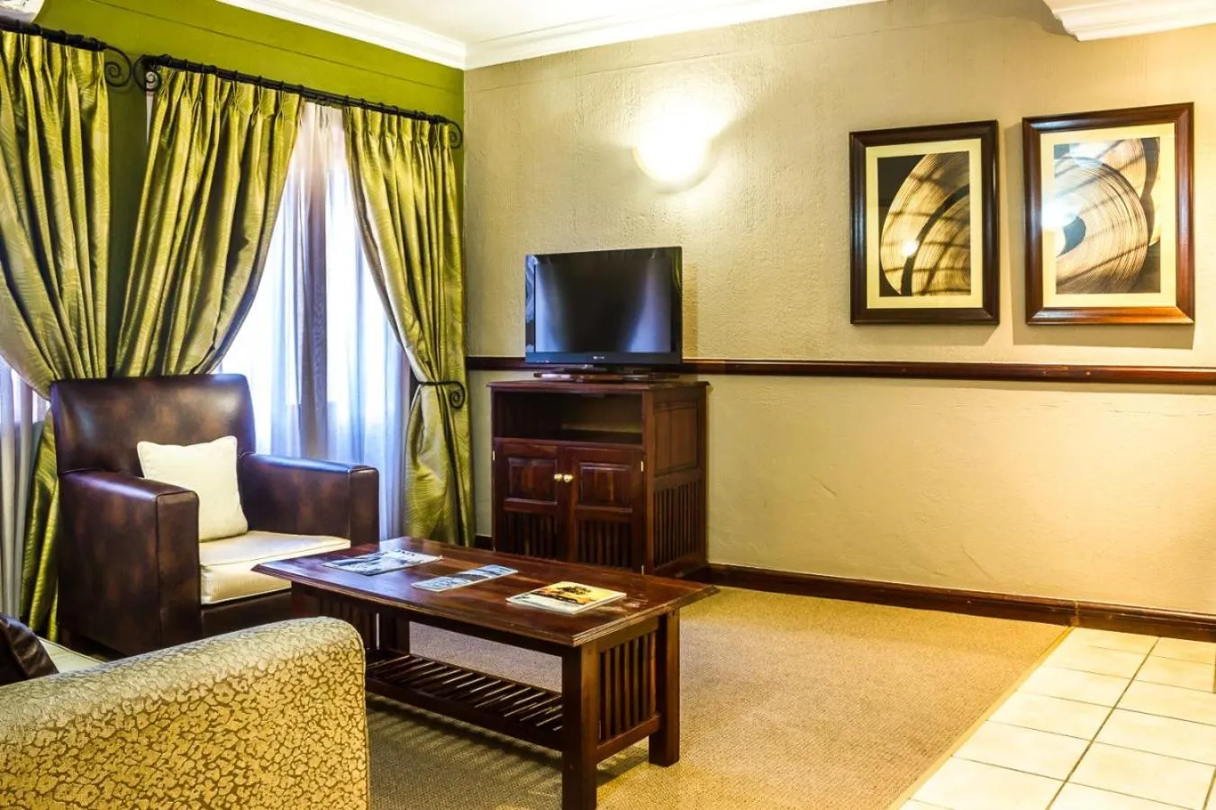 TV and multimedia in Peermont Mondior Hotel