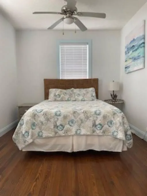 Bed in Saltwater Inn