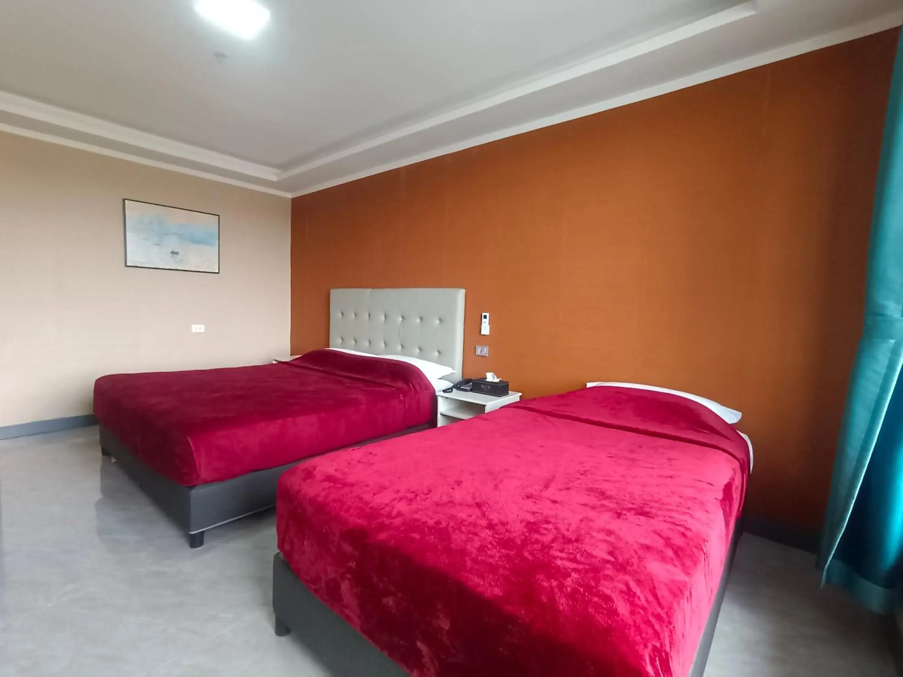 Deluxe Twin Room in Blue Hotel and Resort Deluxe Twin Room in Blue Hotel and Resort