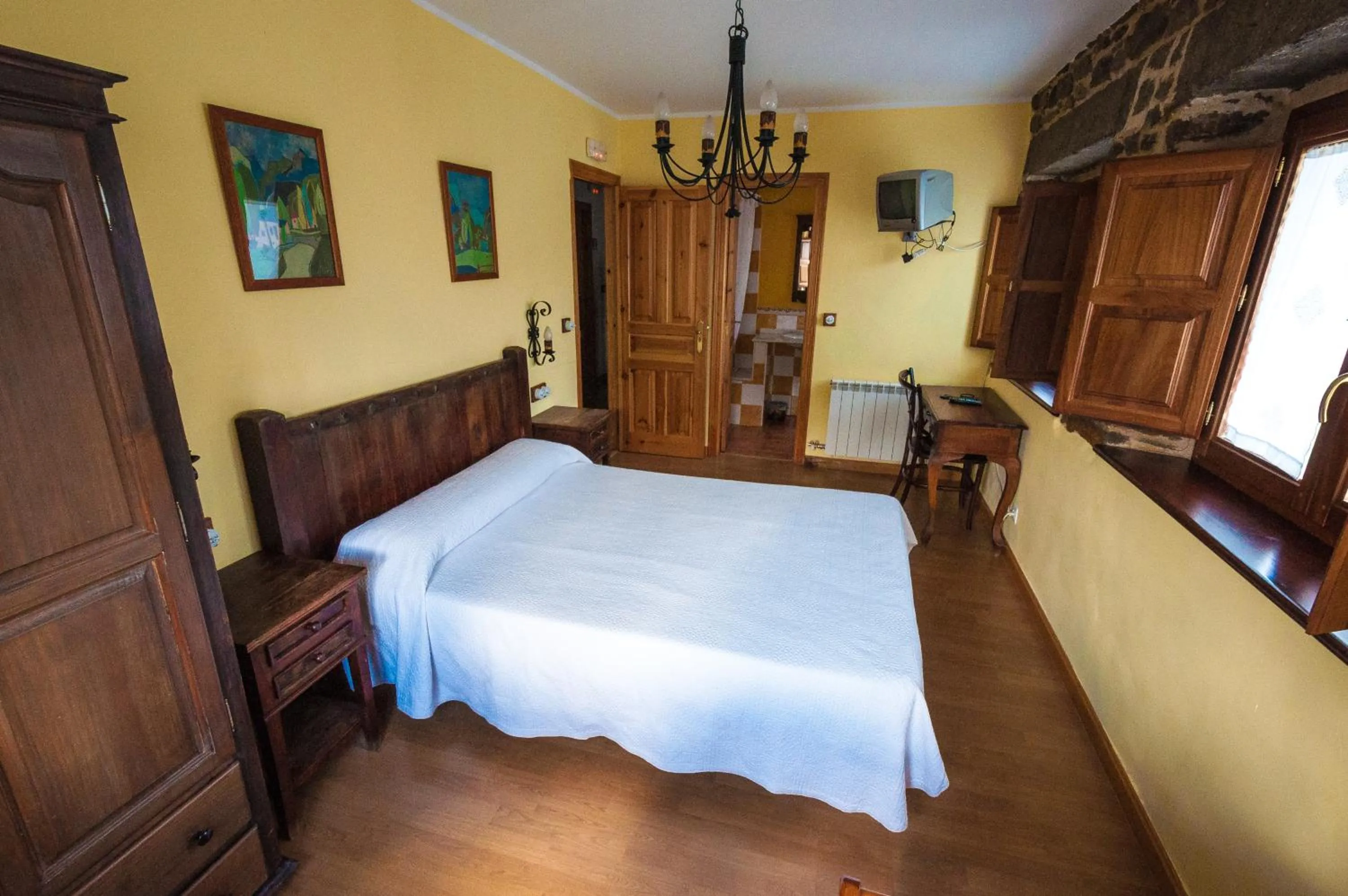 Photo of the whole room, Bed in Hotel Rural La Bolera