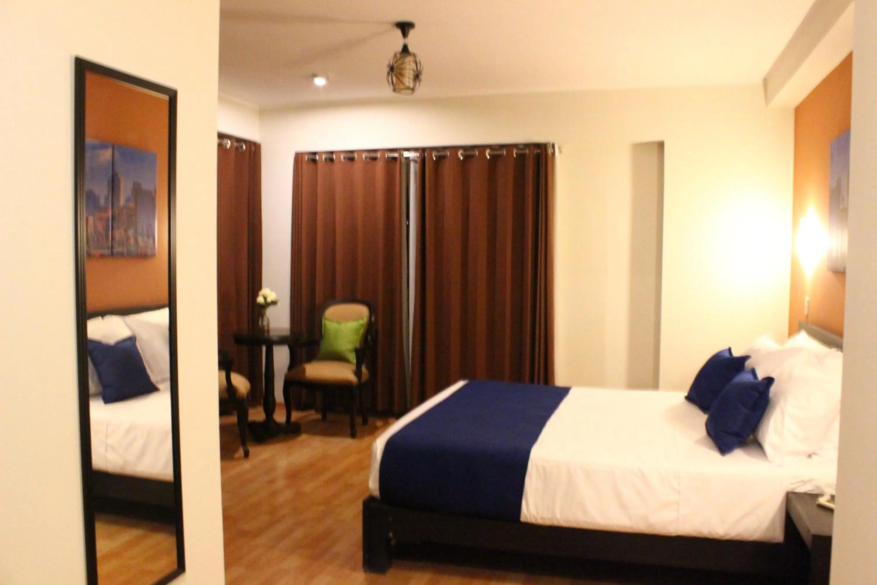 Photo of the whole room, Bed in Hotel PLATINIUM