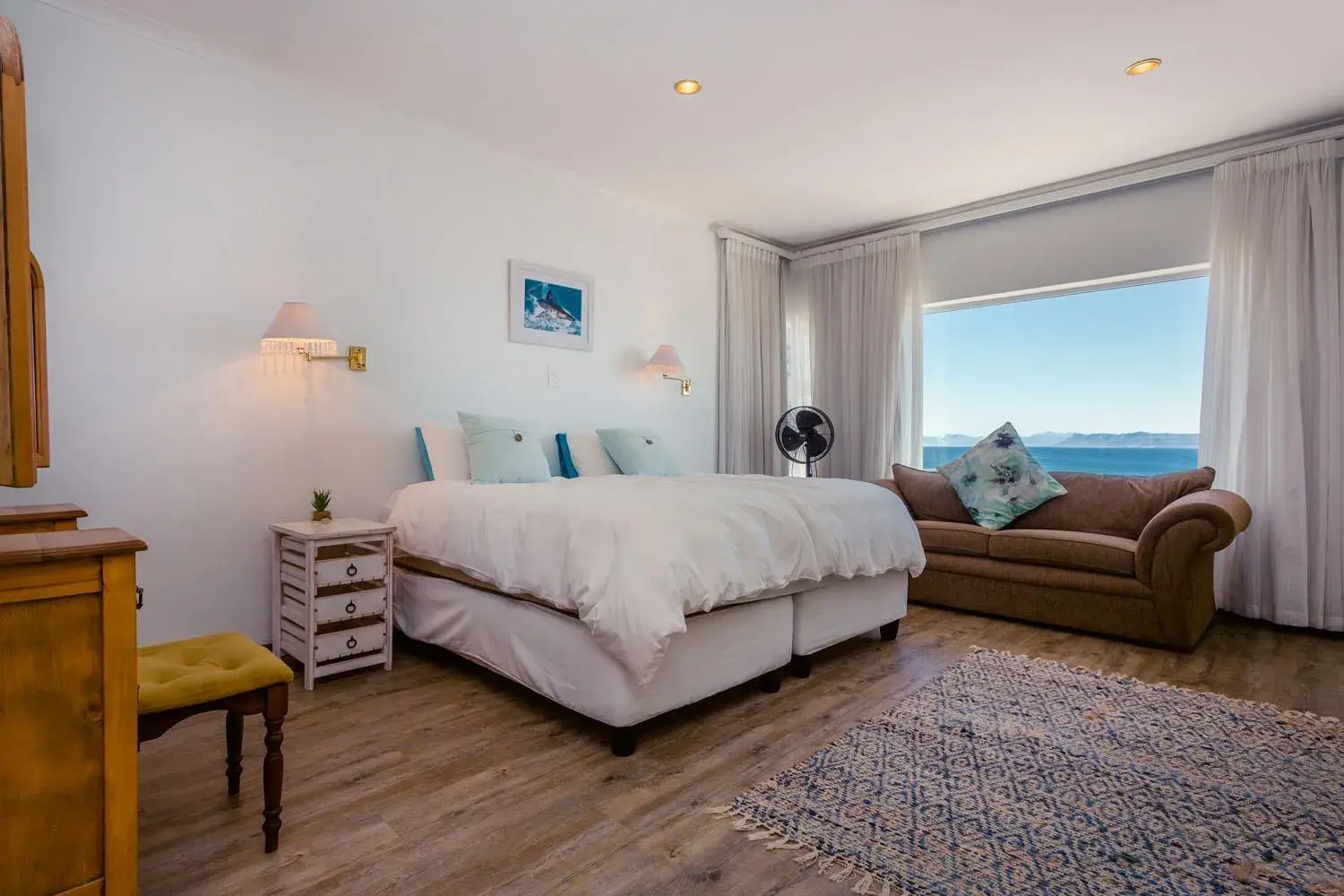 Deluxe Double Room with Sea View in 49 on Cliff Deluxe Double Room with Sea View in 49 on Cliff