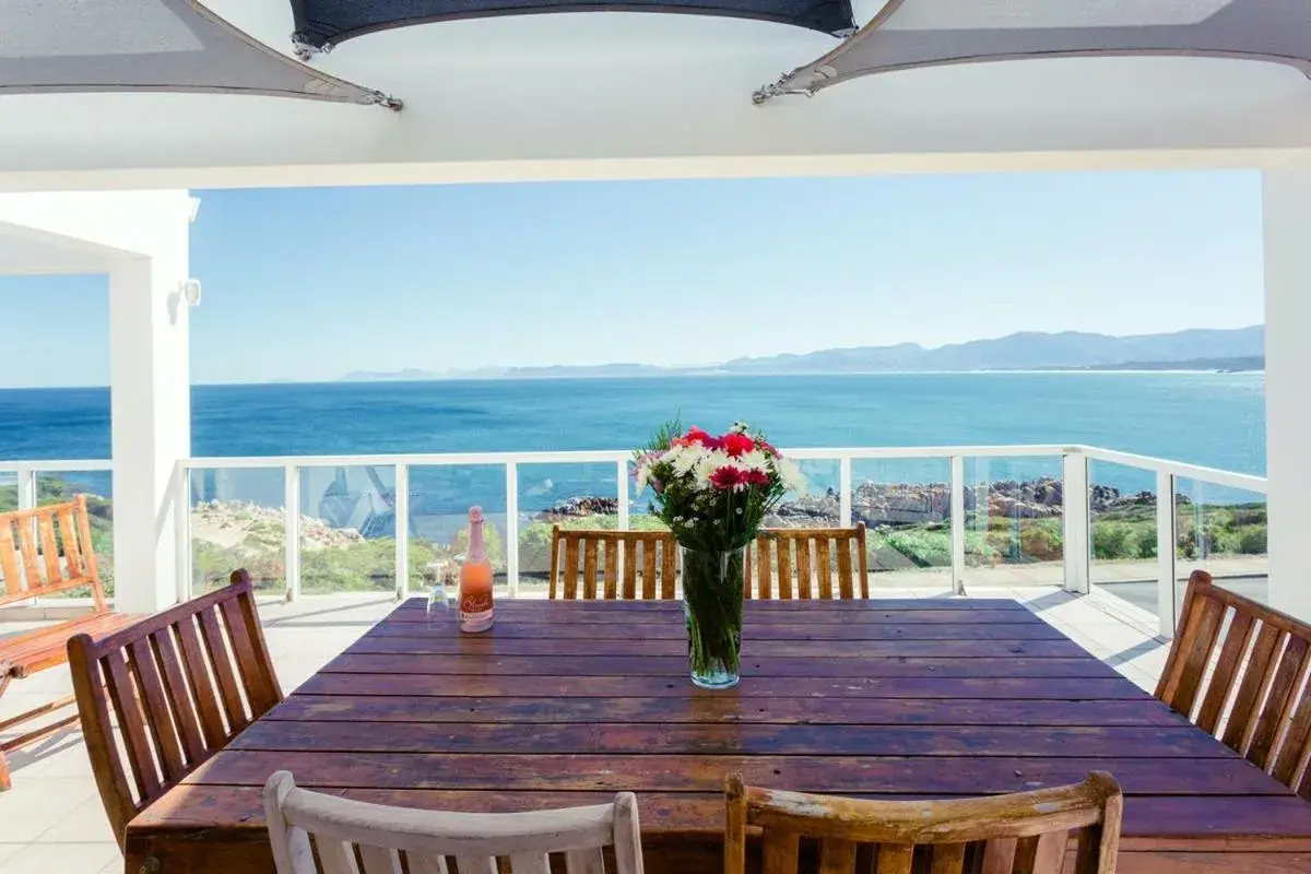 Vacation Home in 49 on Cliff Vacation Home in 49 on Cliff