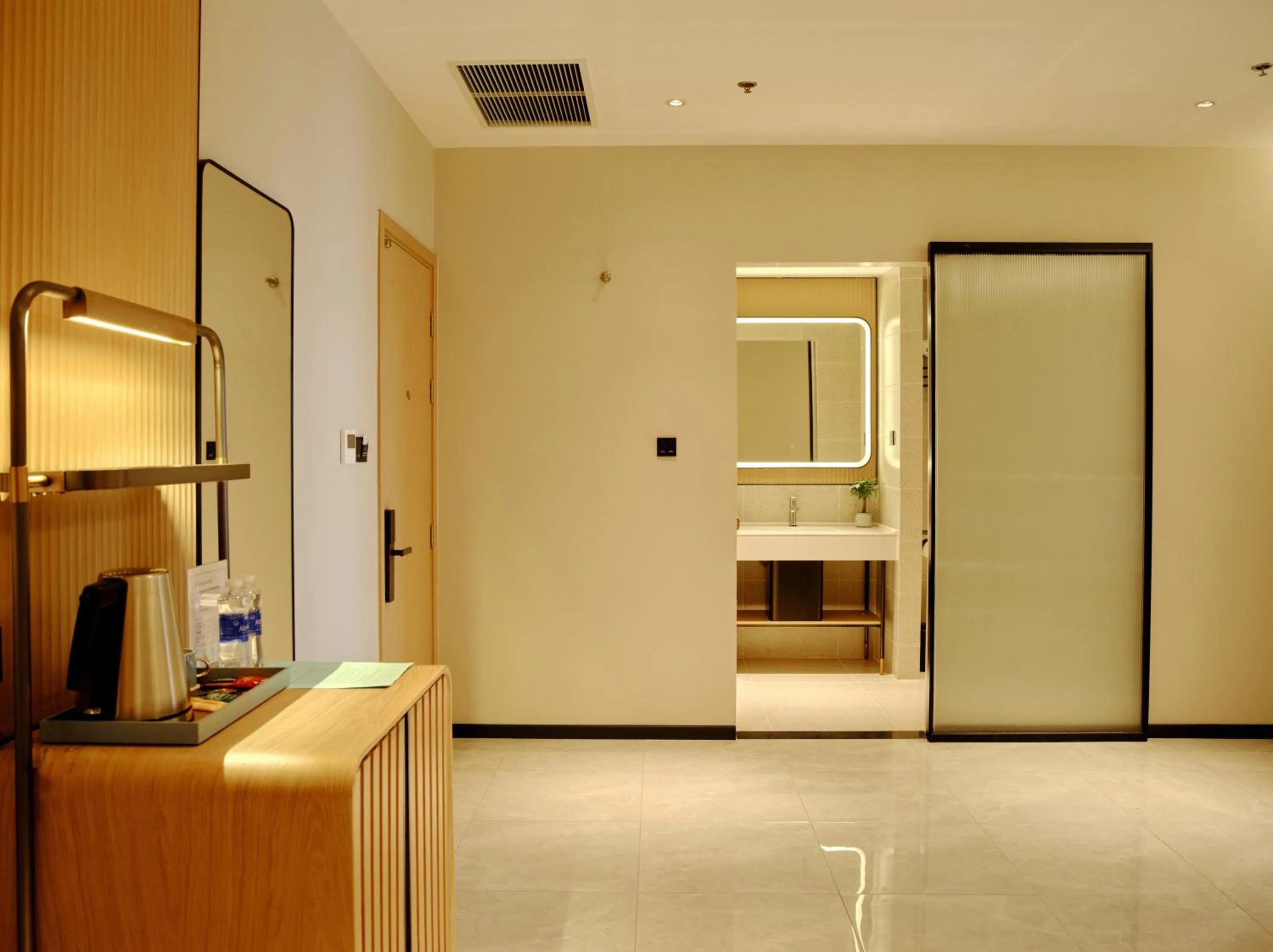 oven in CitiGo HOTEL