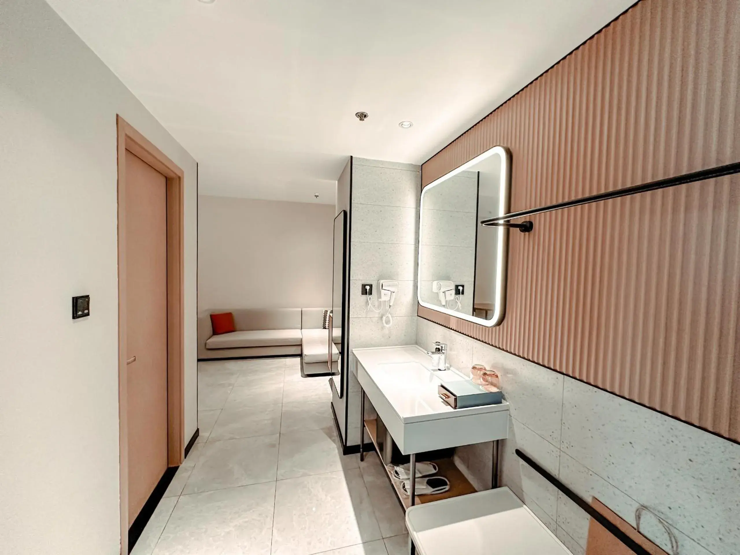 Deluxe Suite in CitiGo HOTEL Deluxe Suite in CitiGo HOTEL