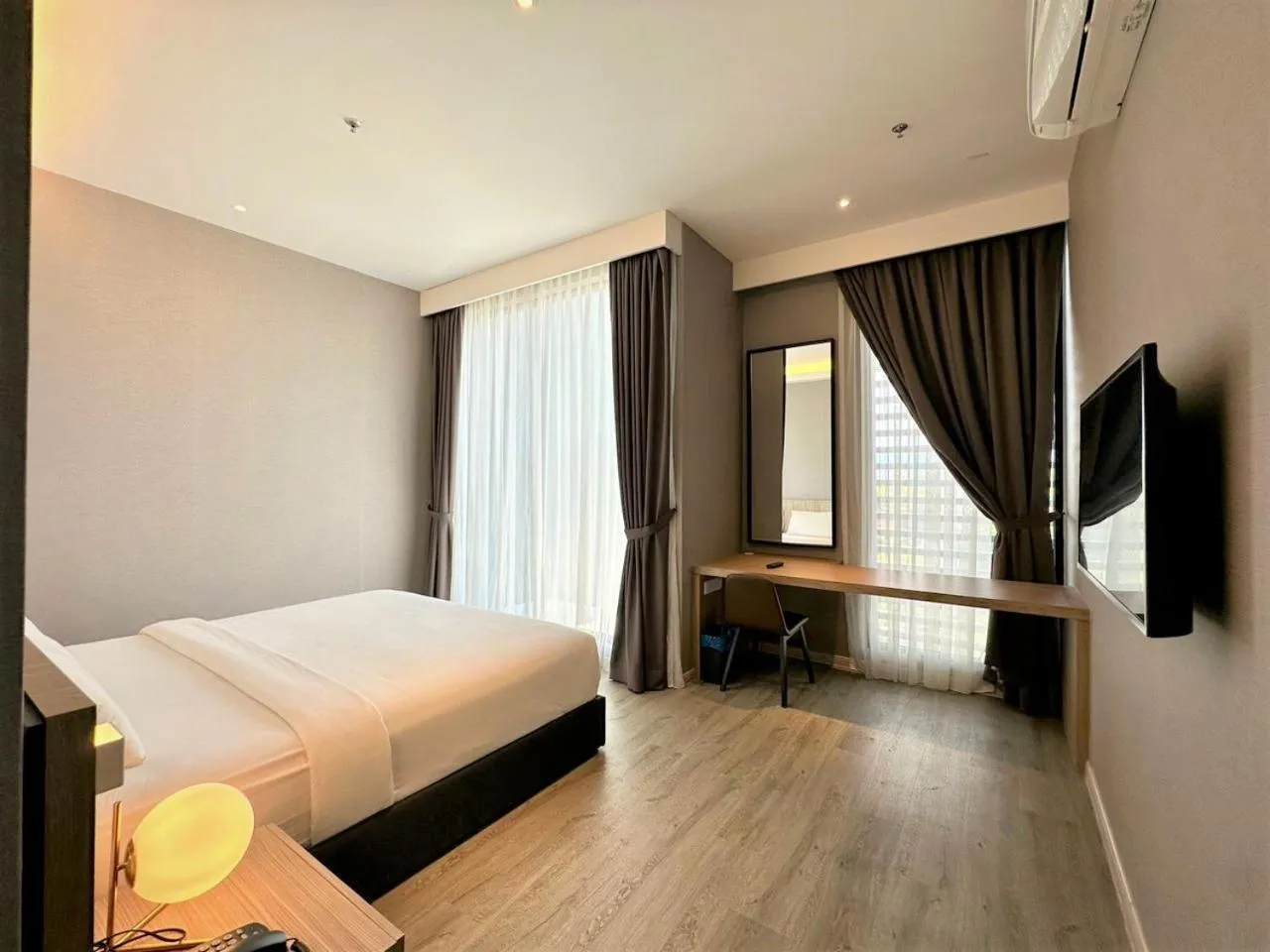 Bedroom, Bed in Corner Club Penang