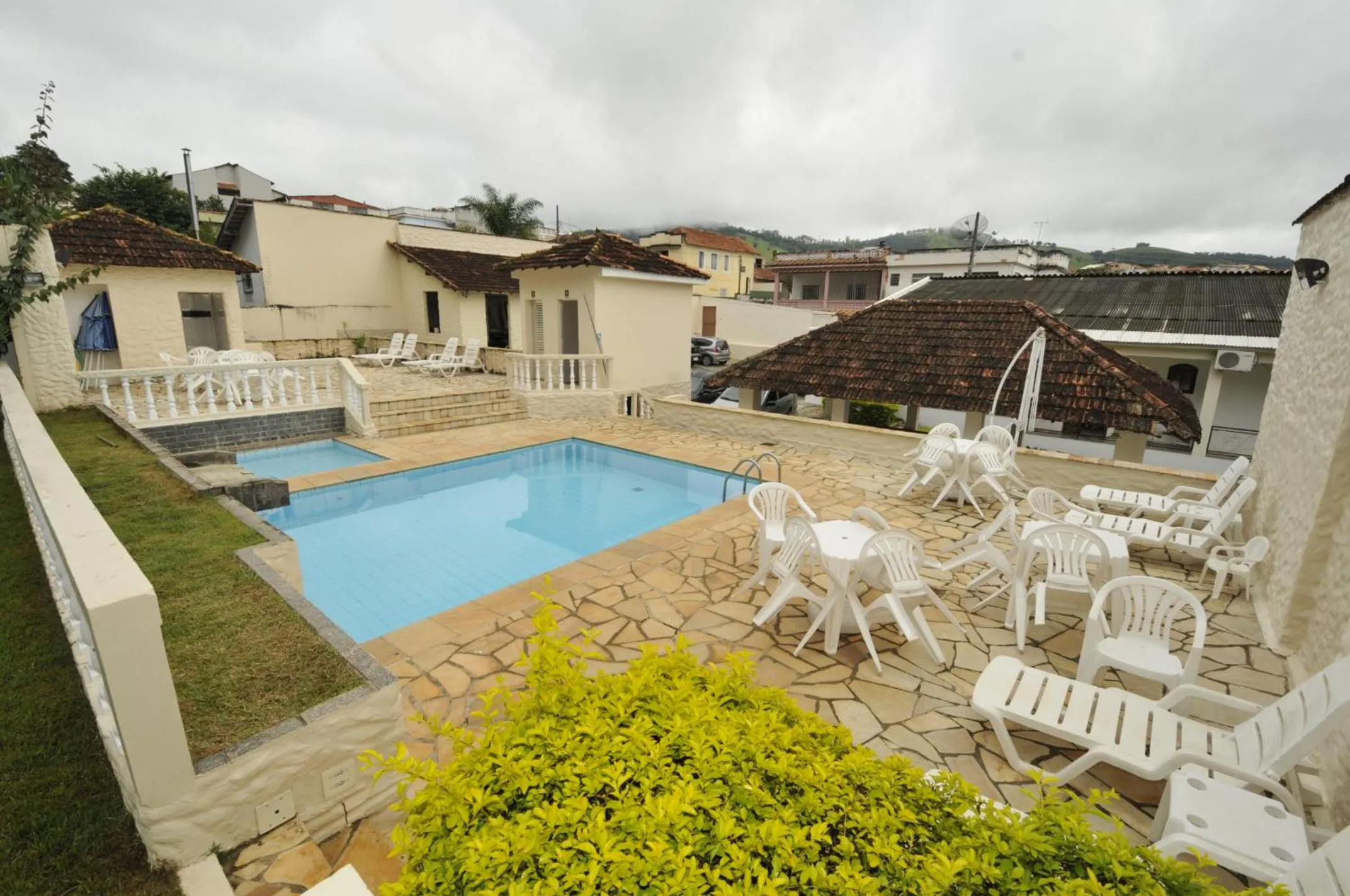 Pool view in Hotel Real São Lourenço