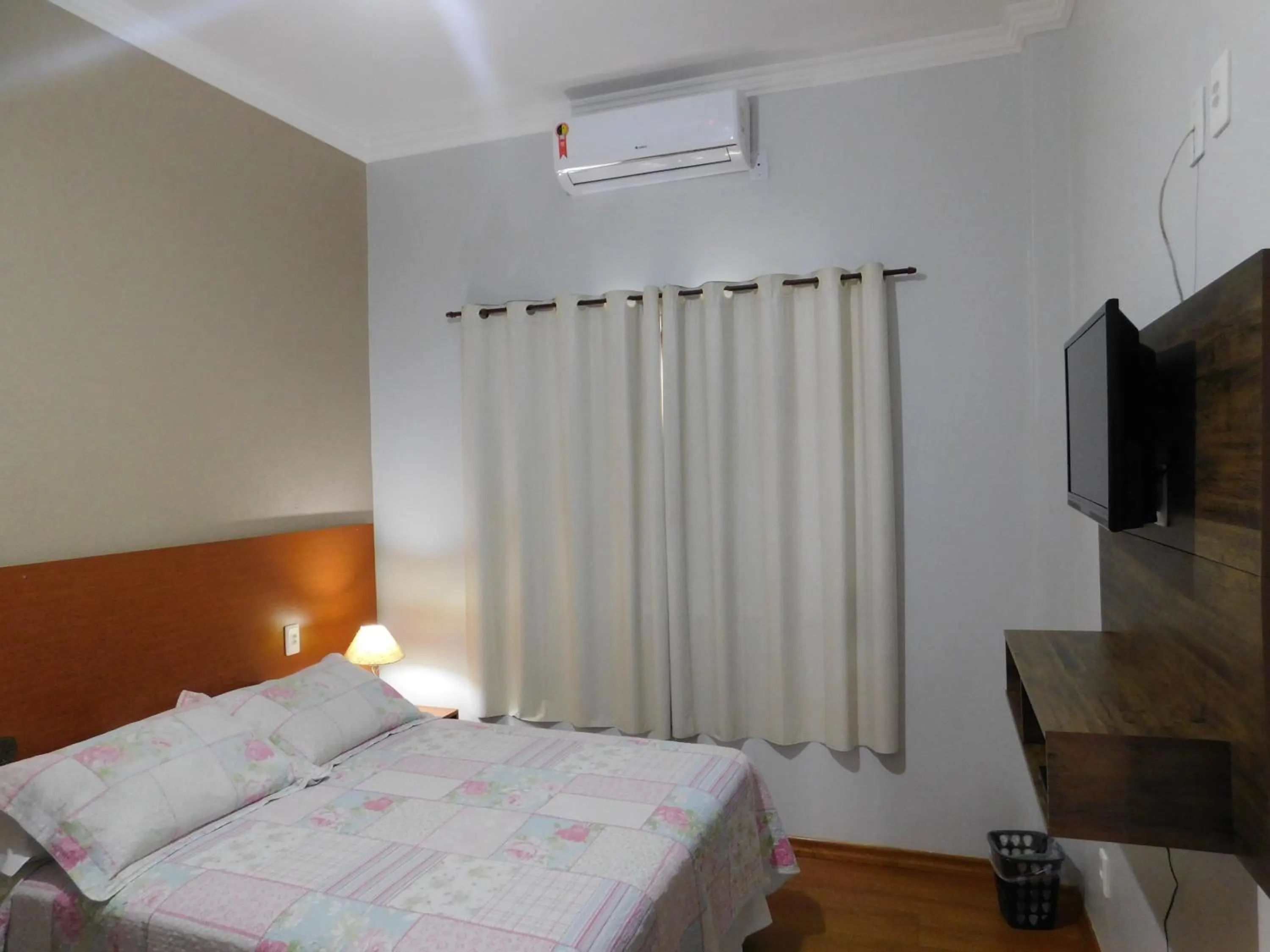 Photo of the whole room, Bed in Hotel Real São Lourenço