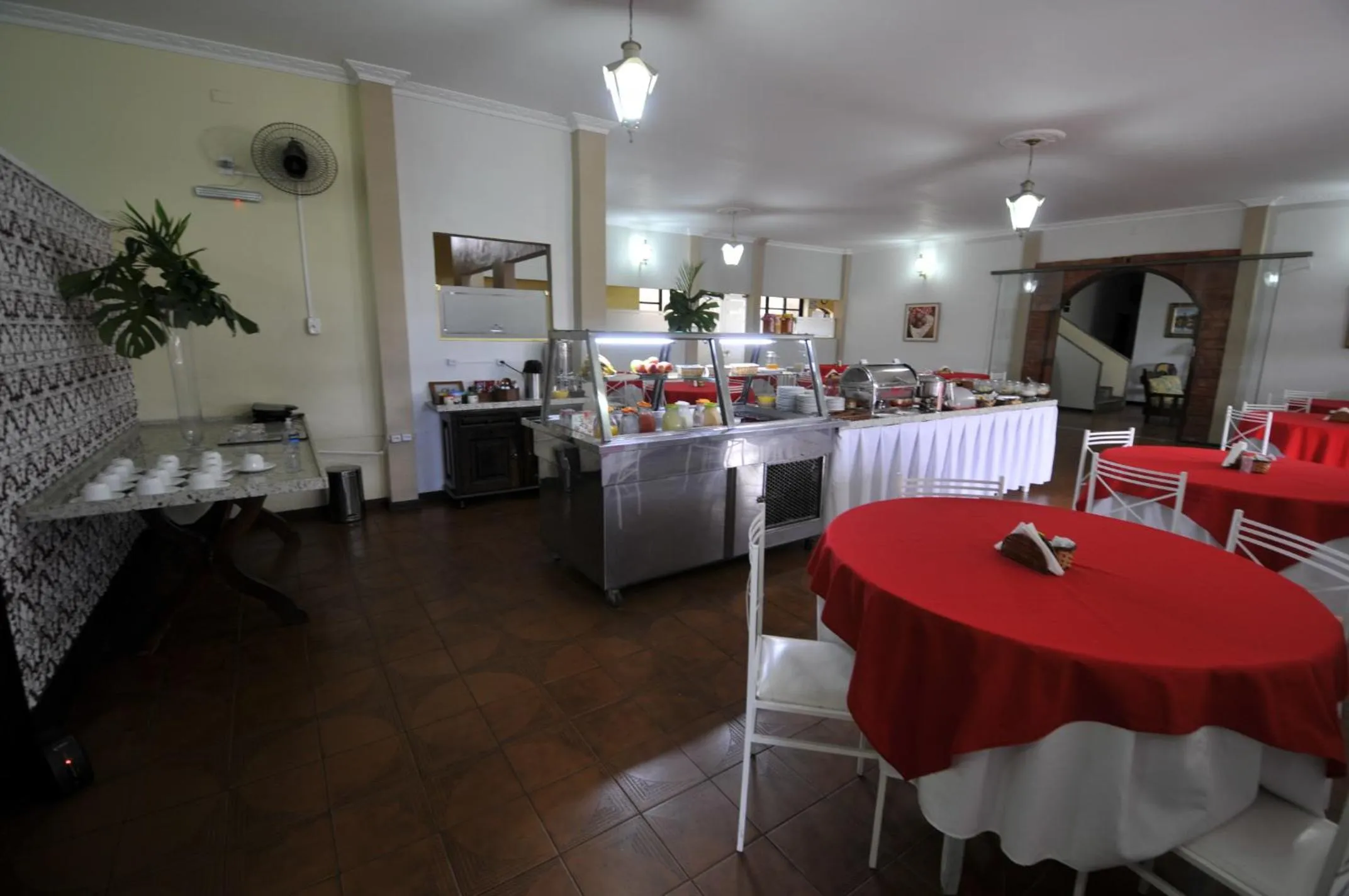 Restaurant/places to eat in Hotel Real São Lourenço