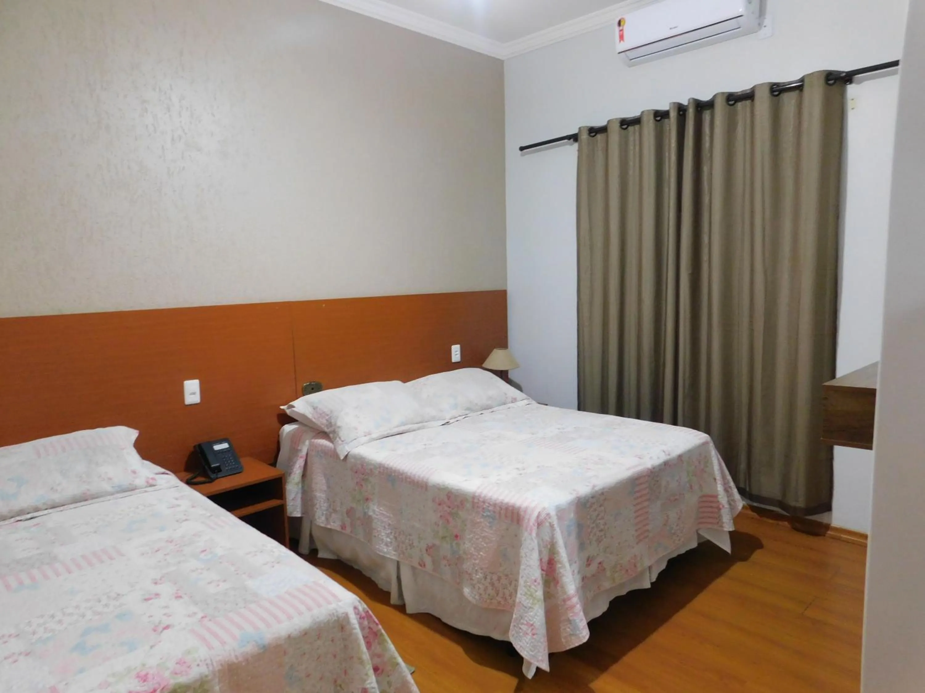 Bed in Hotel Real São Lourenço