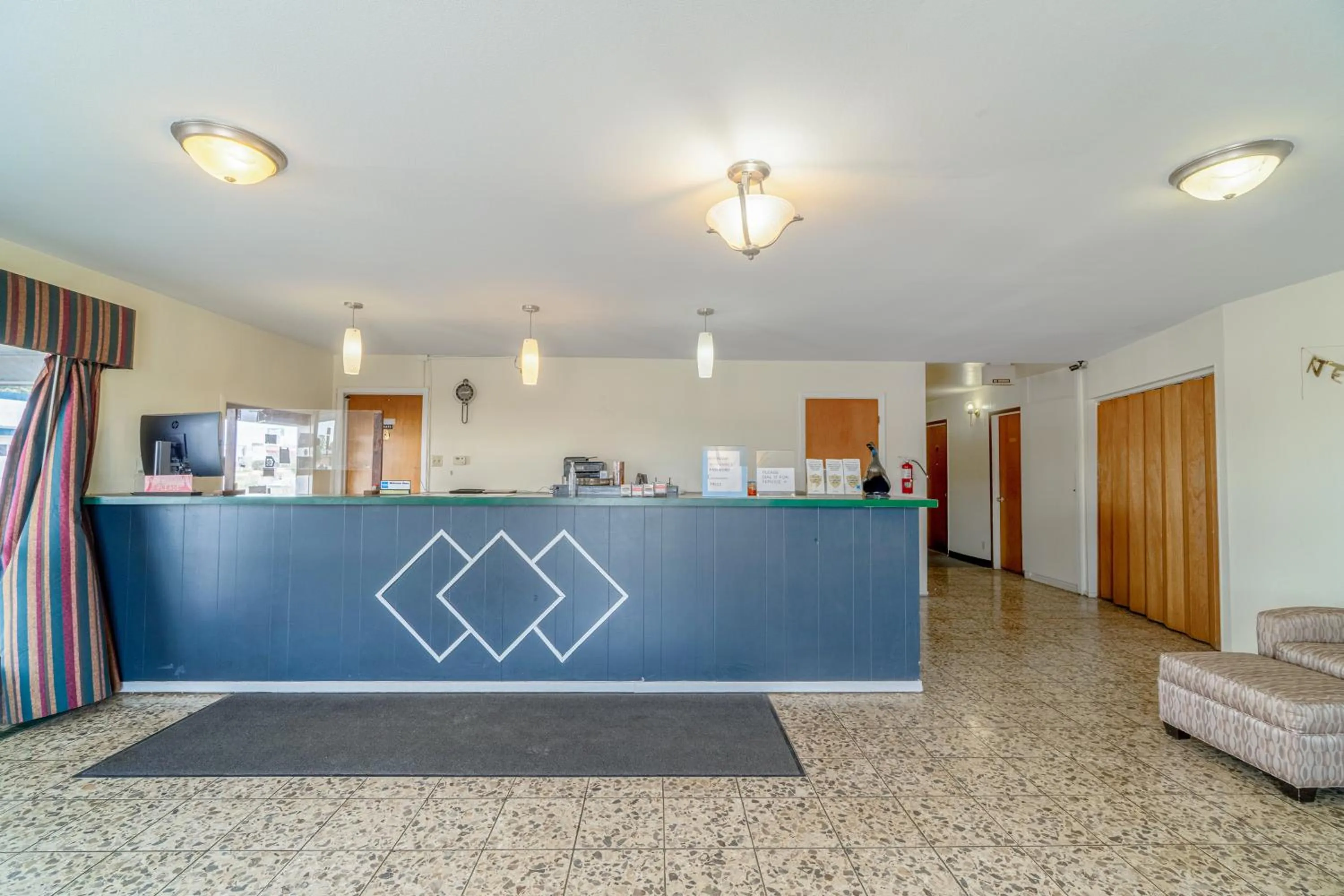 Lobby or reception in American Inn by OYO Colorado City I-20