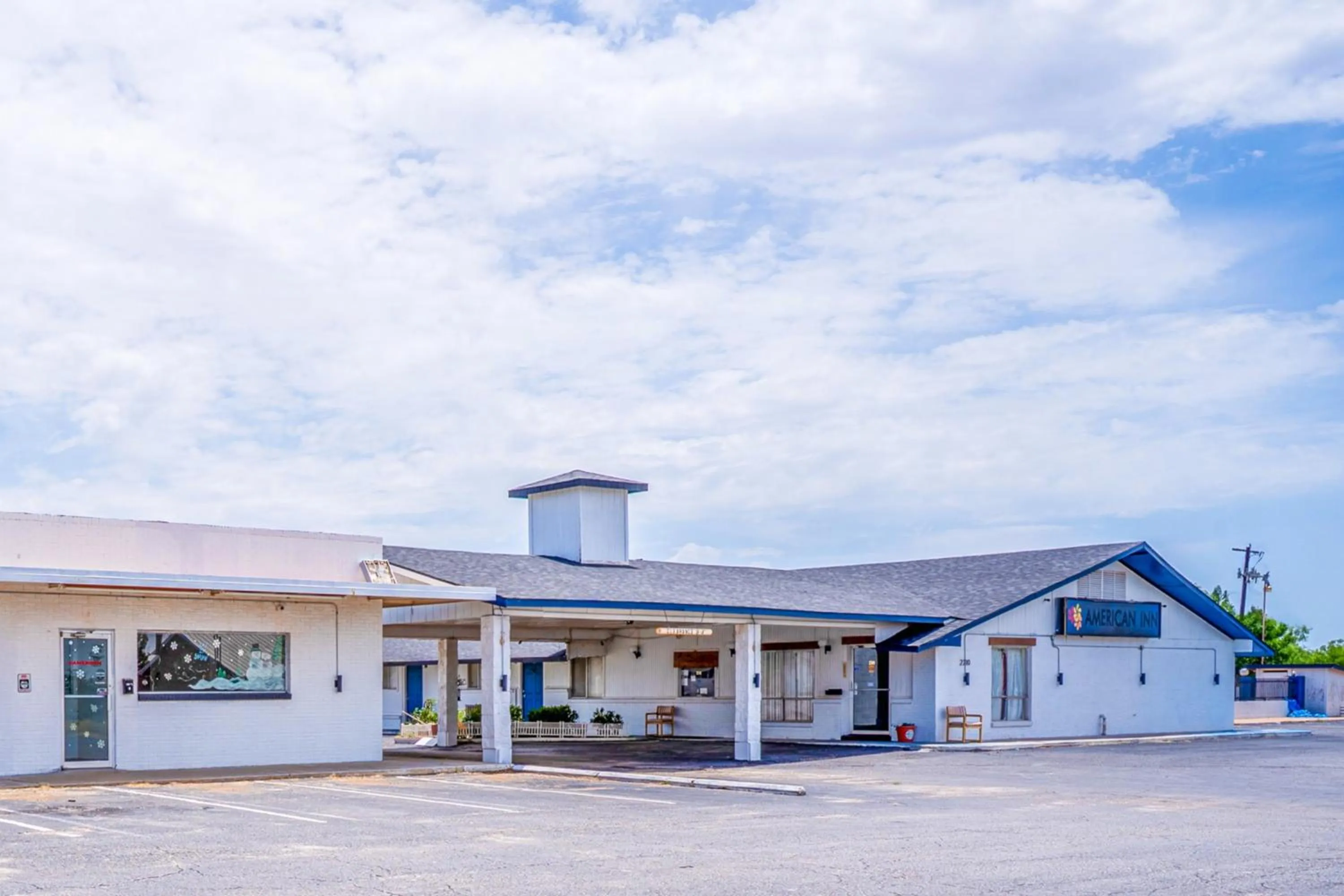 Facade/entrance in American Inn by OYO Colorado City I-20